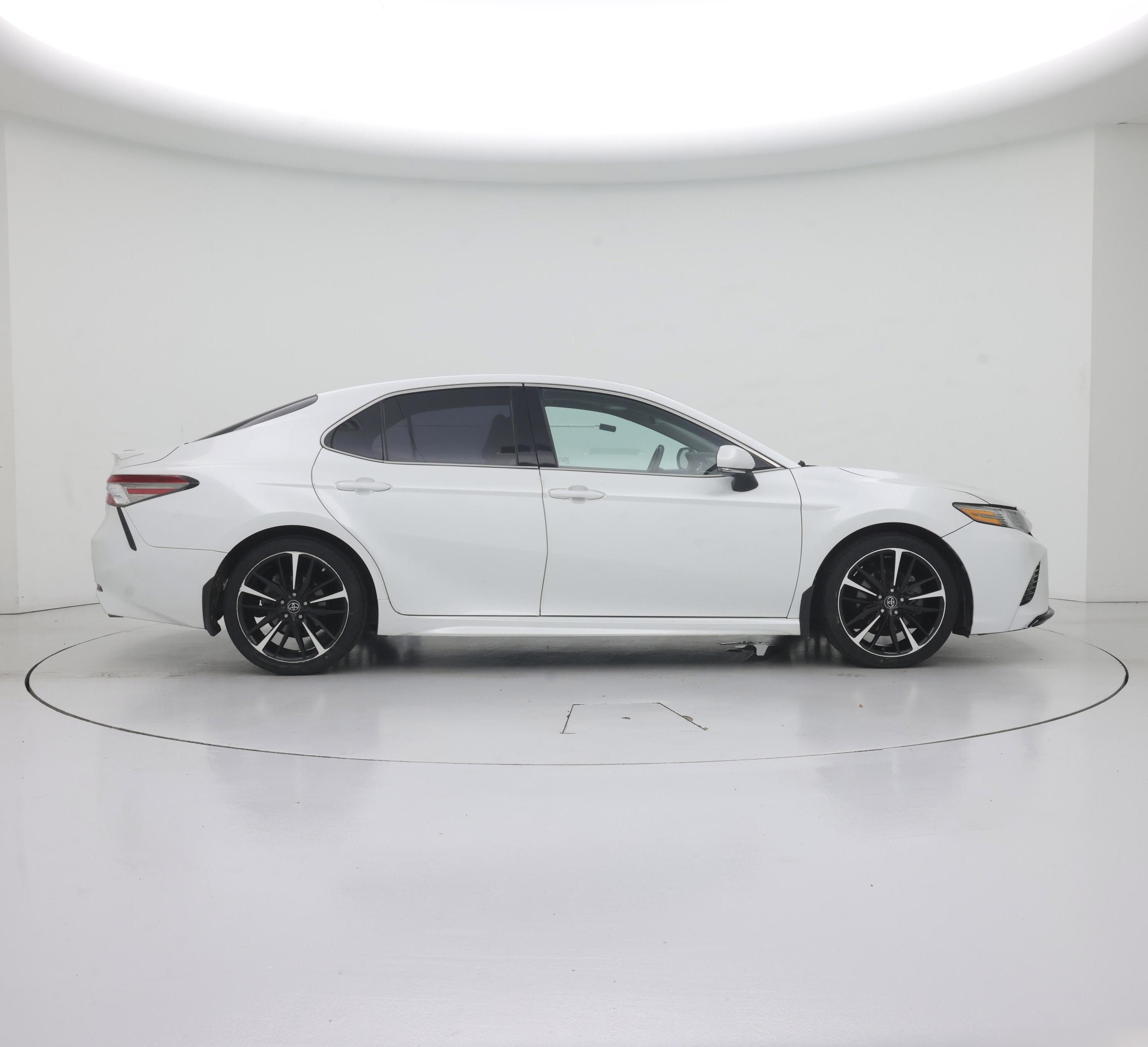 Thumbnail: 2018 Toyota Camry - 2