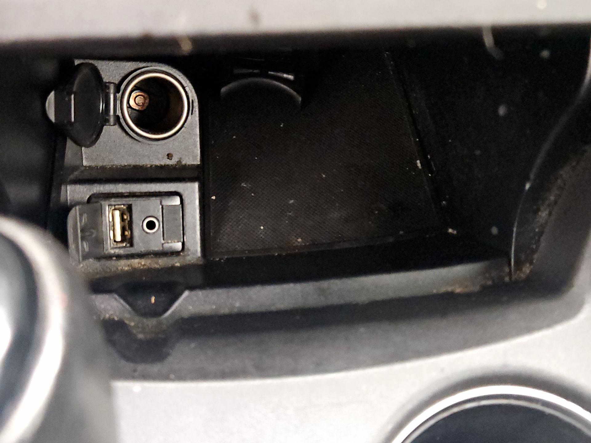 Thumbnail: 2017 Toyota Camry - 18