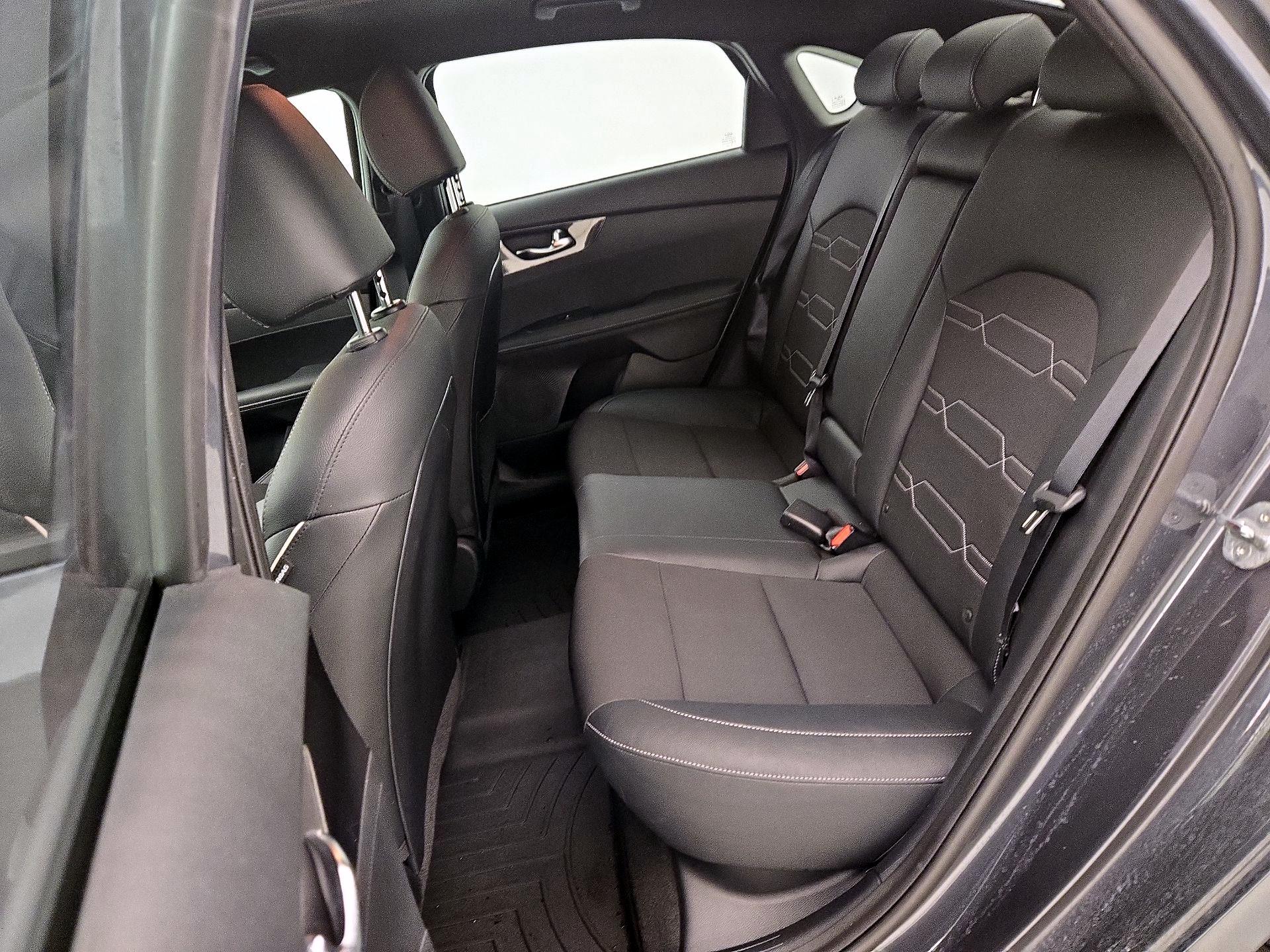 Thumbnail: 2024 Kia Forte - 20