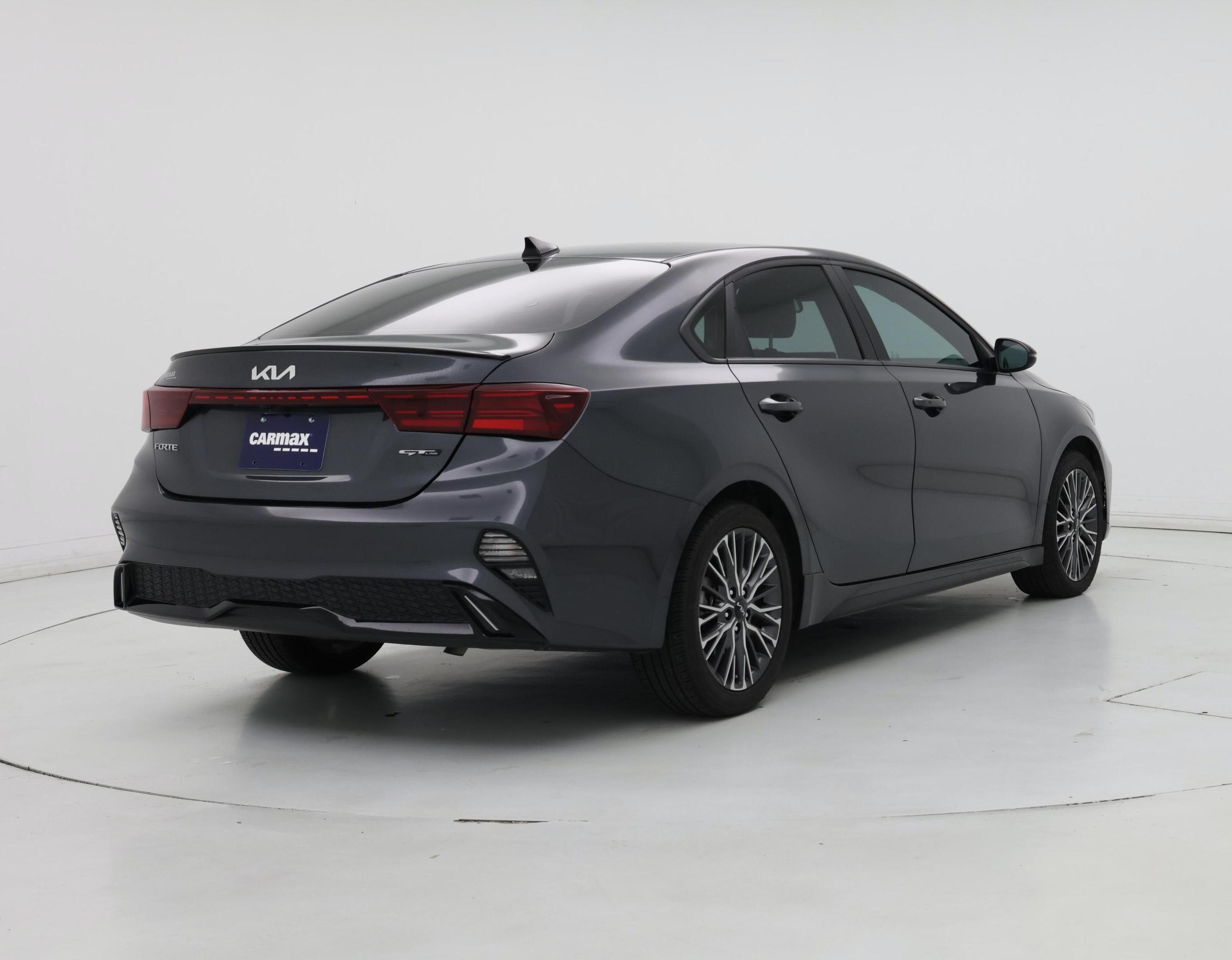 Thumbnail: 2024 Kia Forte - 8