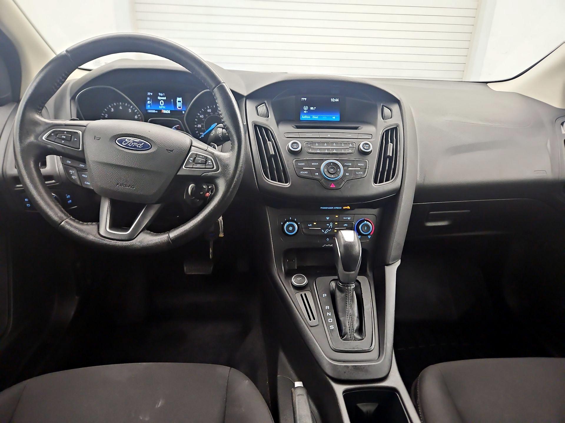 Thumbnail: 2016 Ford Focus - 9