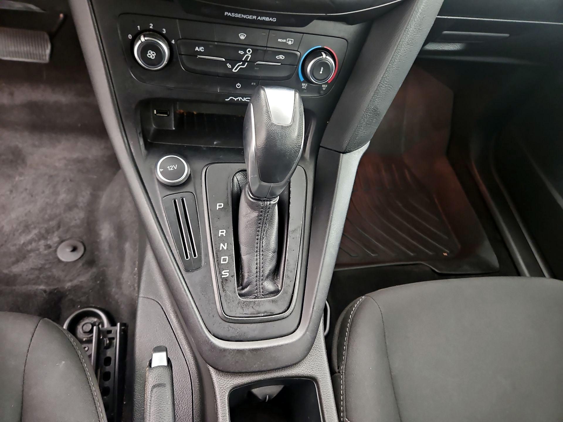 Thumbnail: 2016 Ford Focus - 15
