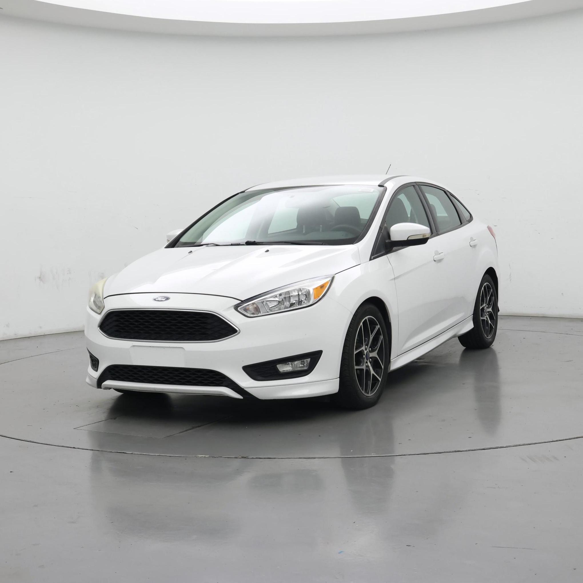 Thumbnail: 2016 Ford Focus - 4