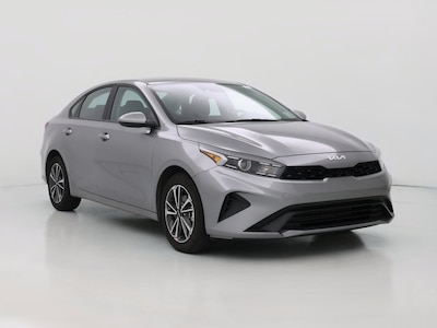Silver 2024 Kia Forte LXS