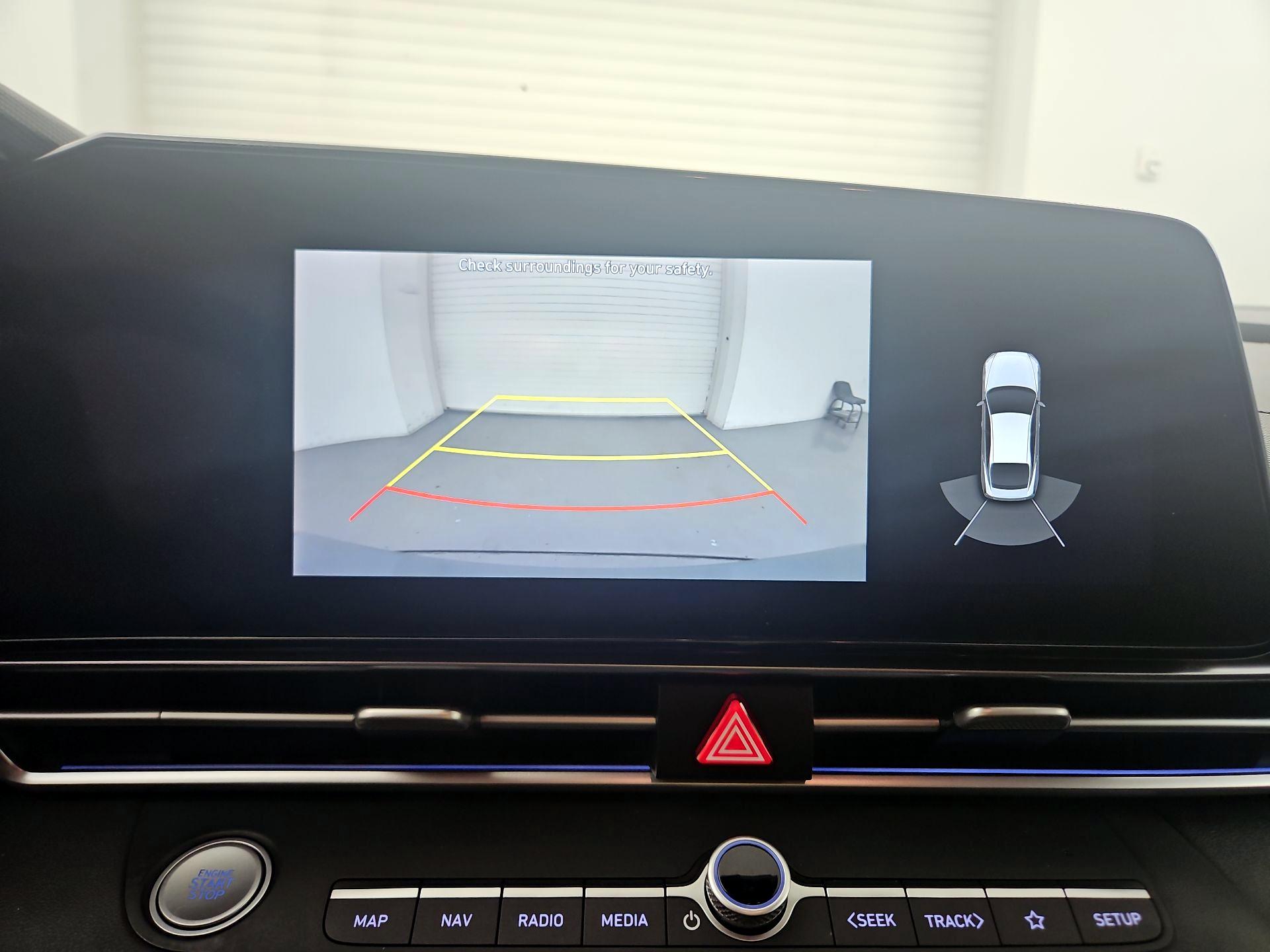 Thumbnail: 2021 Hyundai Elantra - 14