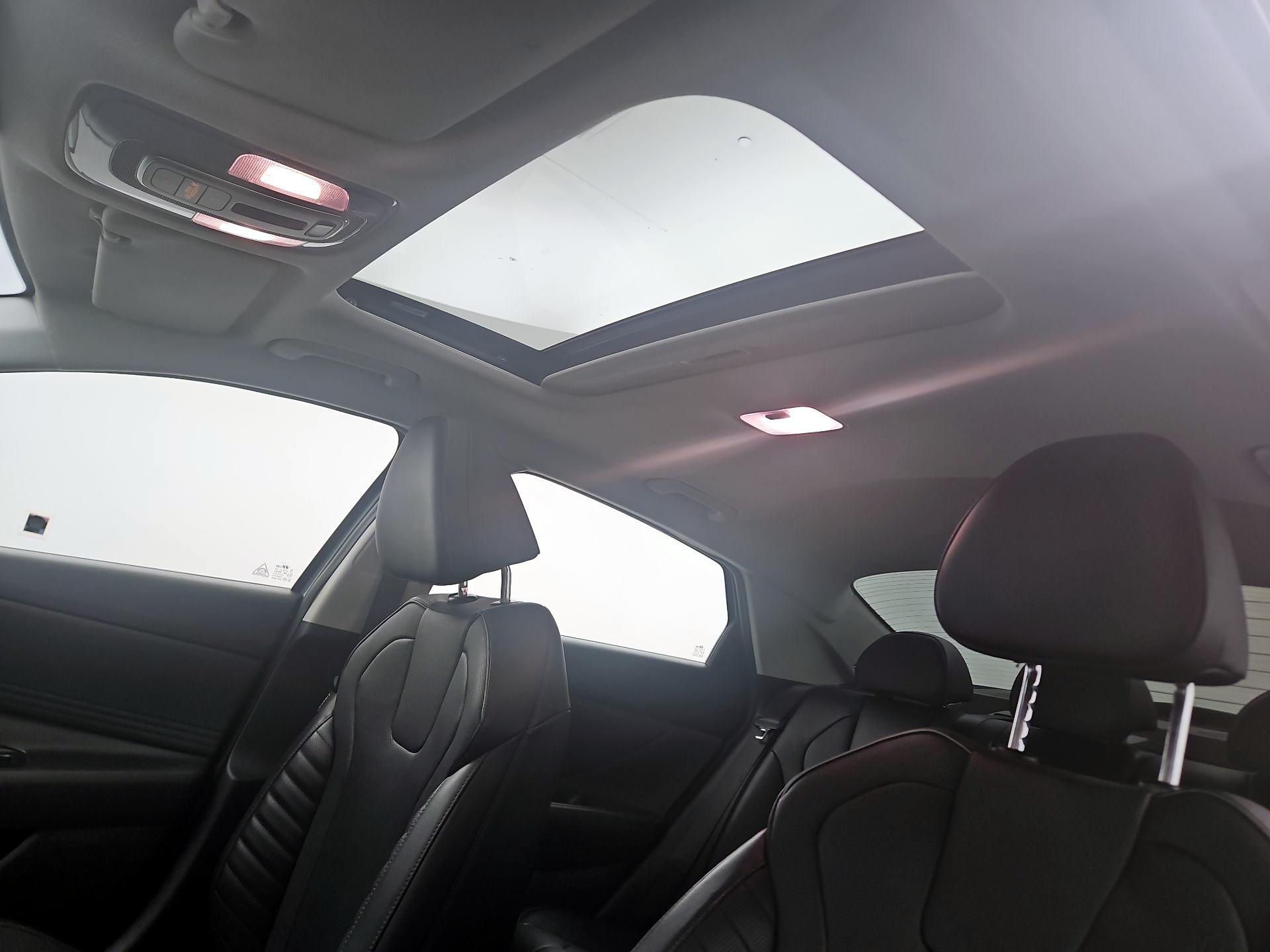 Thumbnail: 2021 Hyundai Elantra - 19