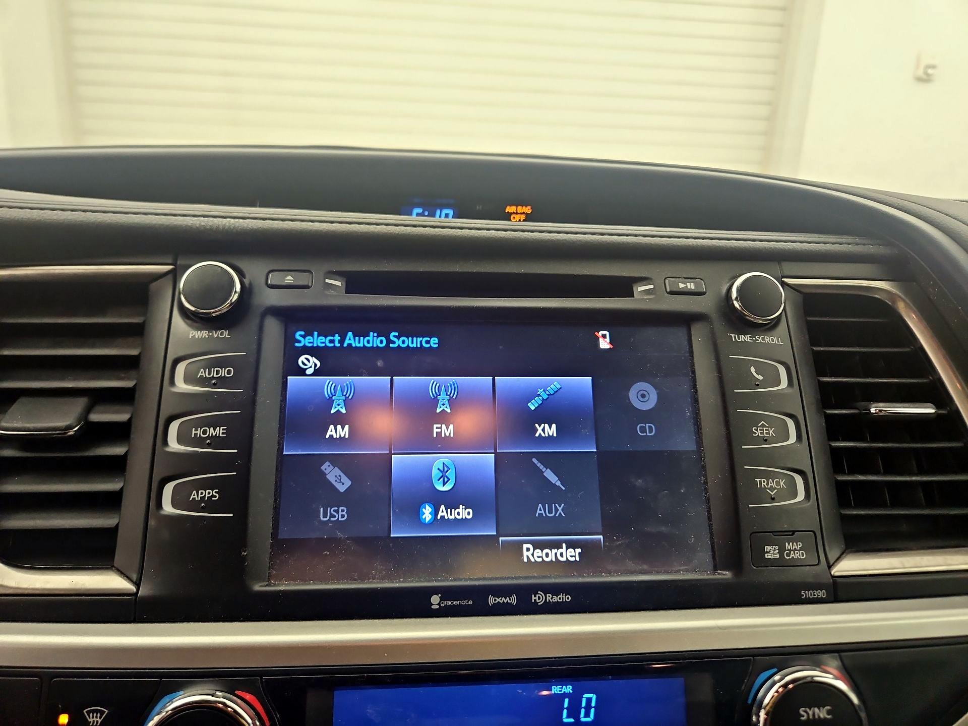 Thumbnail: 2019 Toyota Highlander - 15