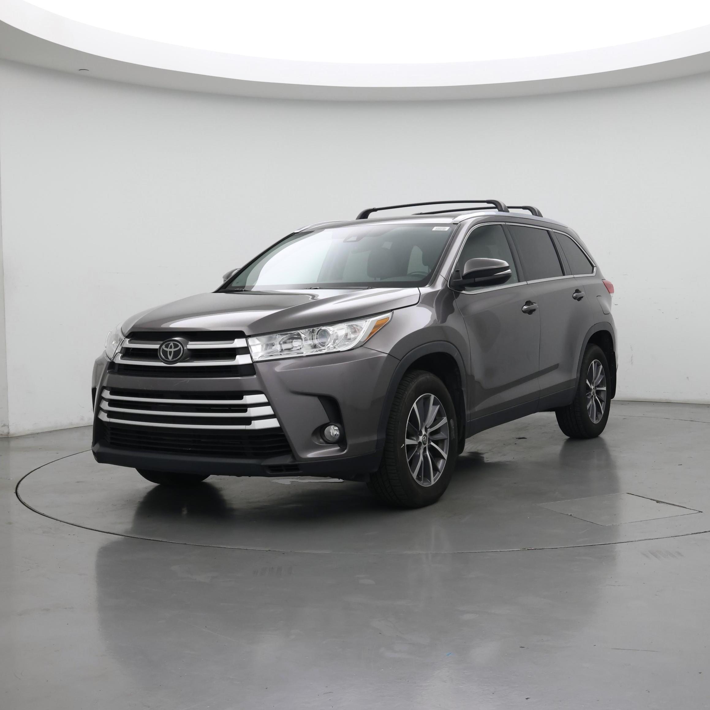 Thumbnail: 2019 Toyota Highlander - 4