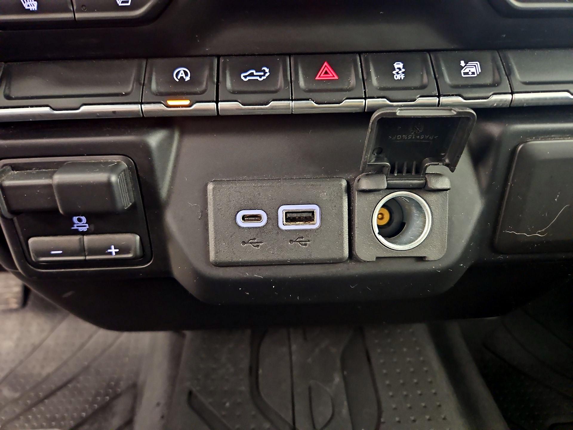 Thumbnail: 2020 Chevrolet Silverado 1500 - 18