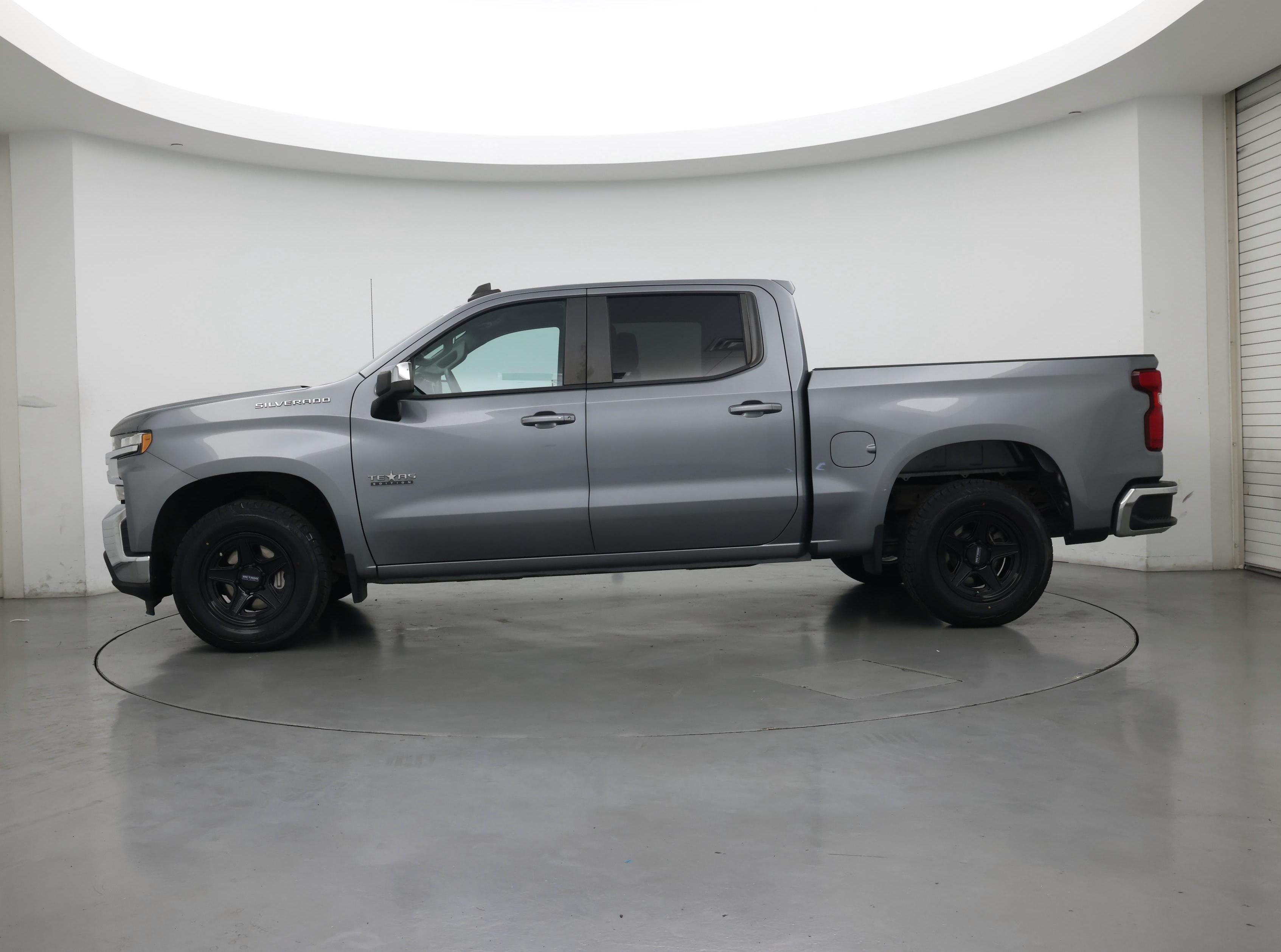 Thumbnail: 2020 Chevrolet Silverado 1500 - 3