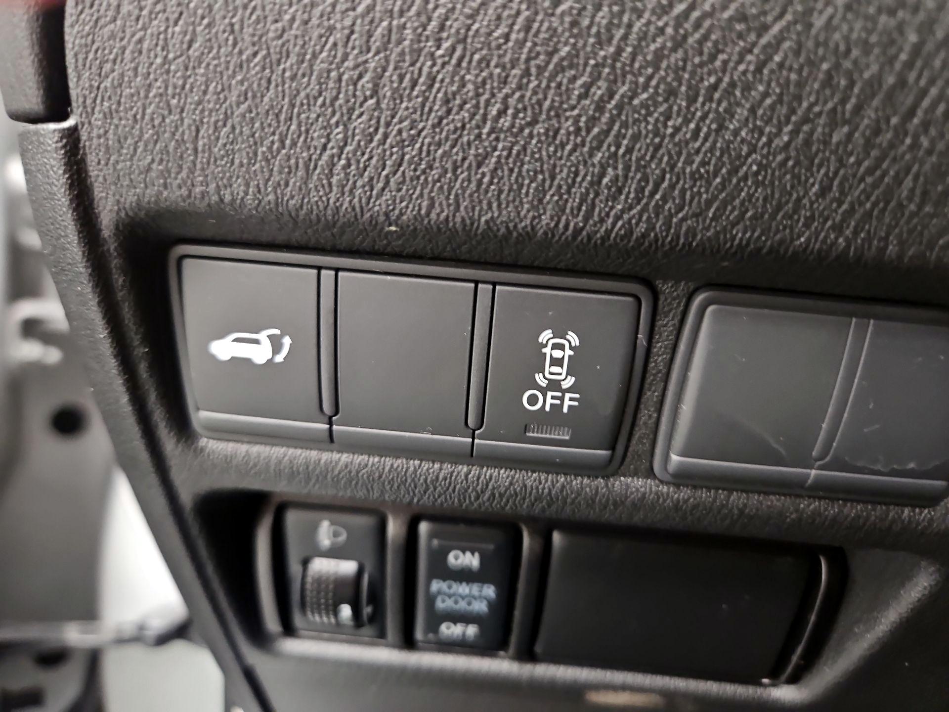 Thumbnail: 2017 Nissan Armada - 13