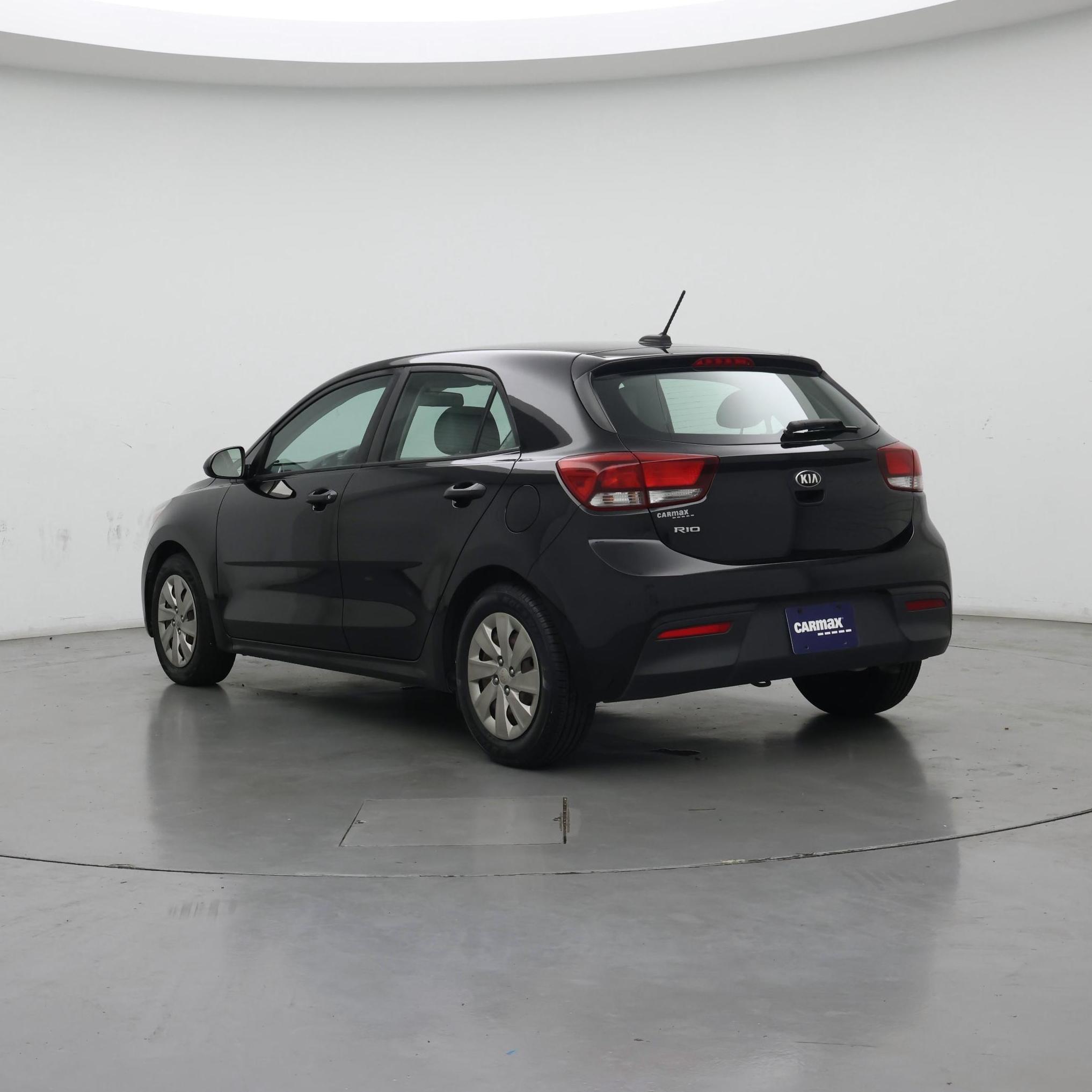 Thumbnail: 2018 Kia Rio5 - 2