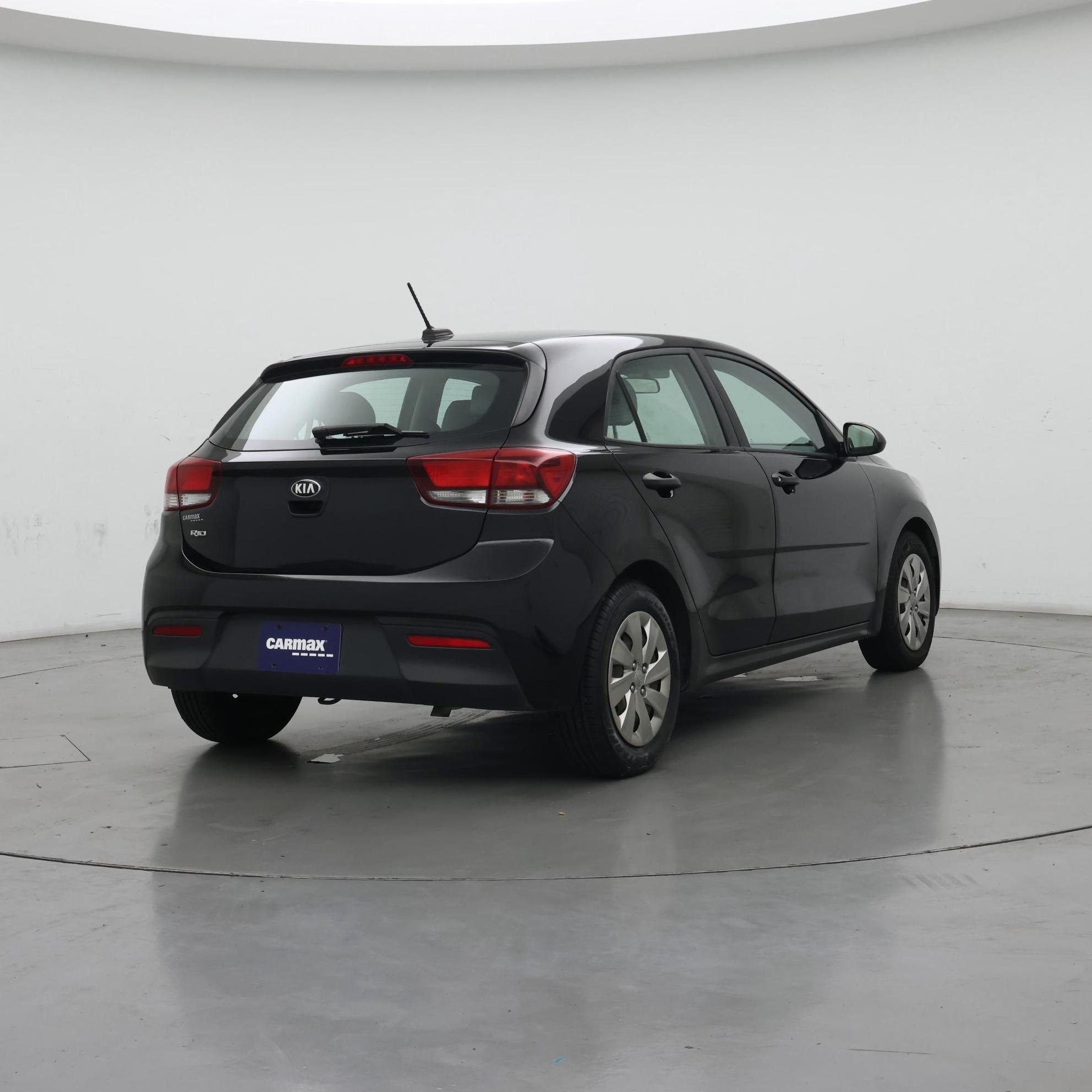 Thumbnail: 2018 Kia Rio5 - 8