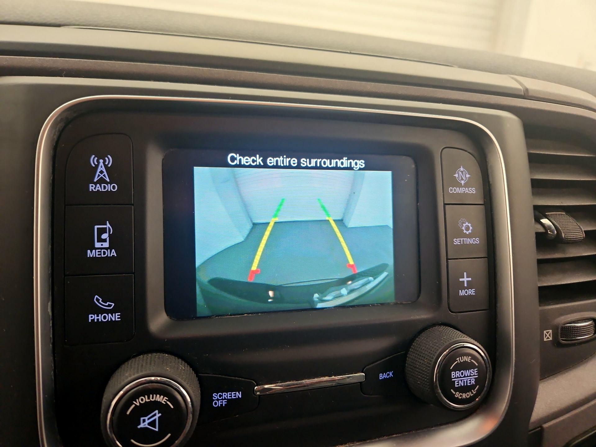 Thumbnail: 2019 RAM 1500 Classic - 14