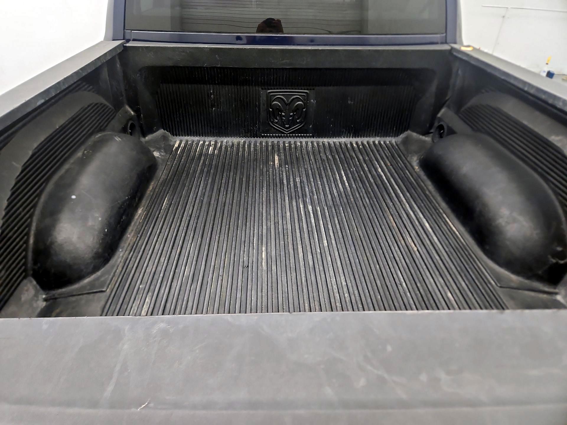 Thumbnail: 2019 RAM 1500 Classic - 20