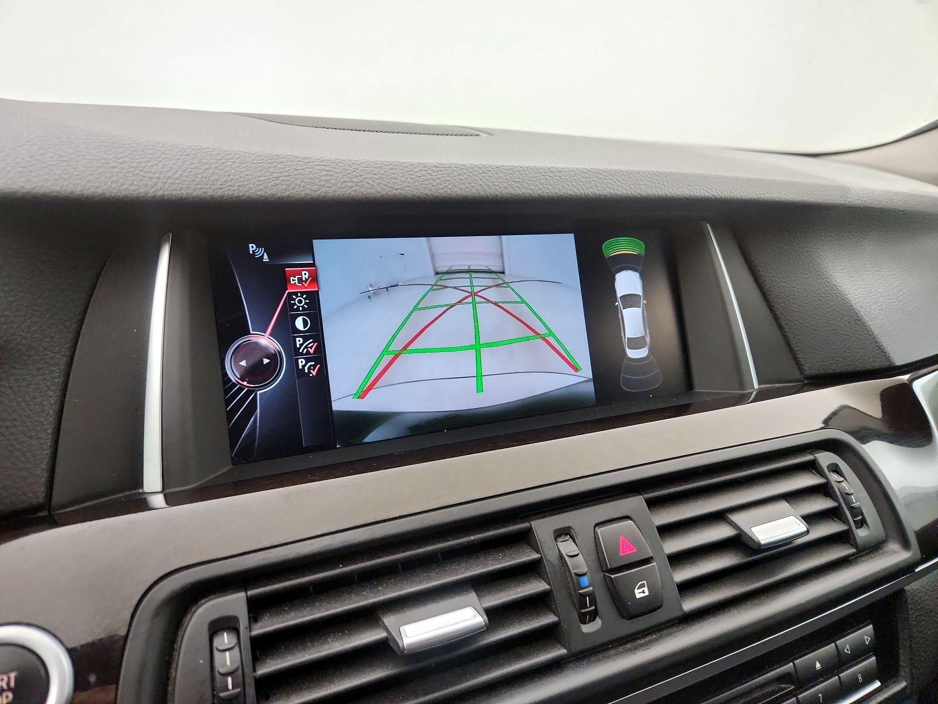 Thumbnail: 2015 BMW 5 Series - 14