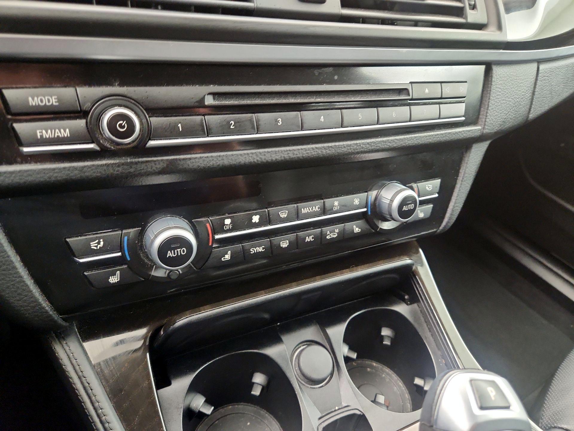 Thumbnail: 2015 BMW 5 Series - 16