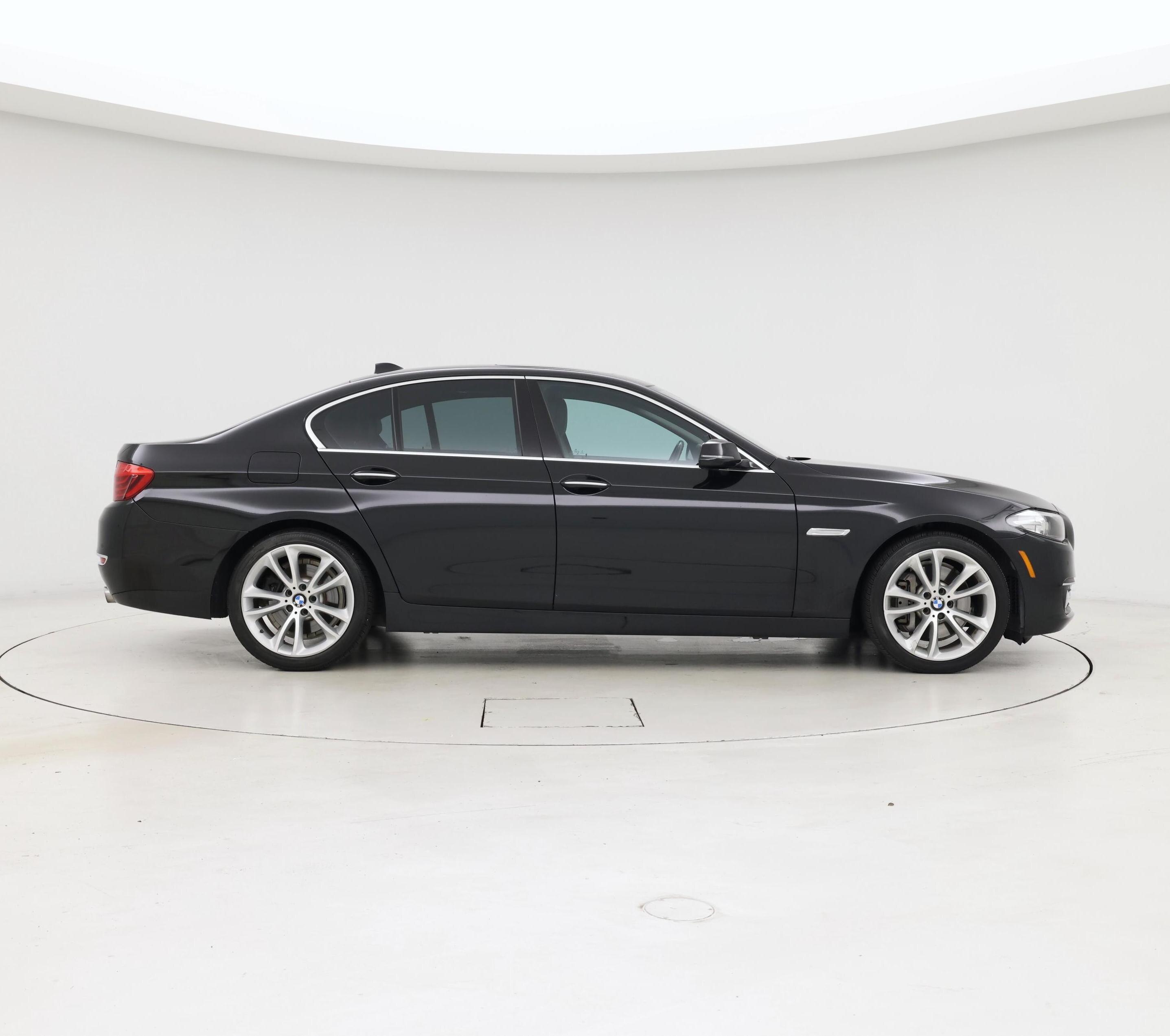 Thumbnail: 2015 BMW 5 Series - 7