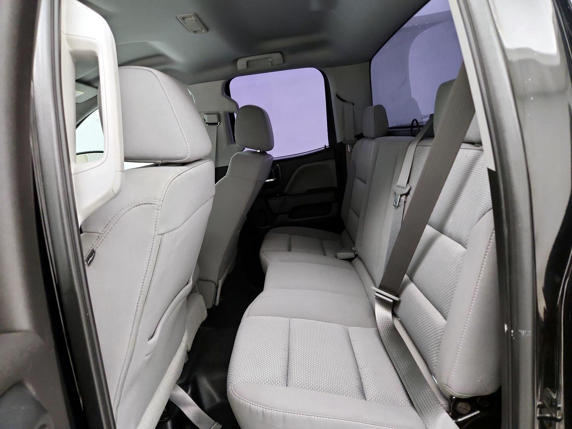 Thumbnail: 2016 Chevrolet Silverado 1500 - 18