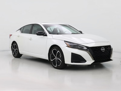 White 2024 Nissan Altima SR