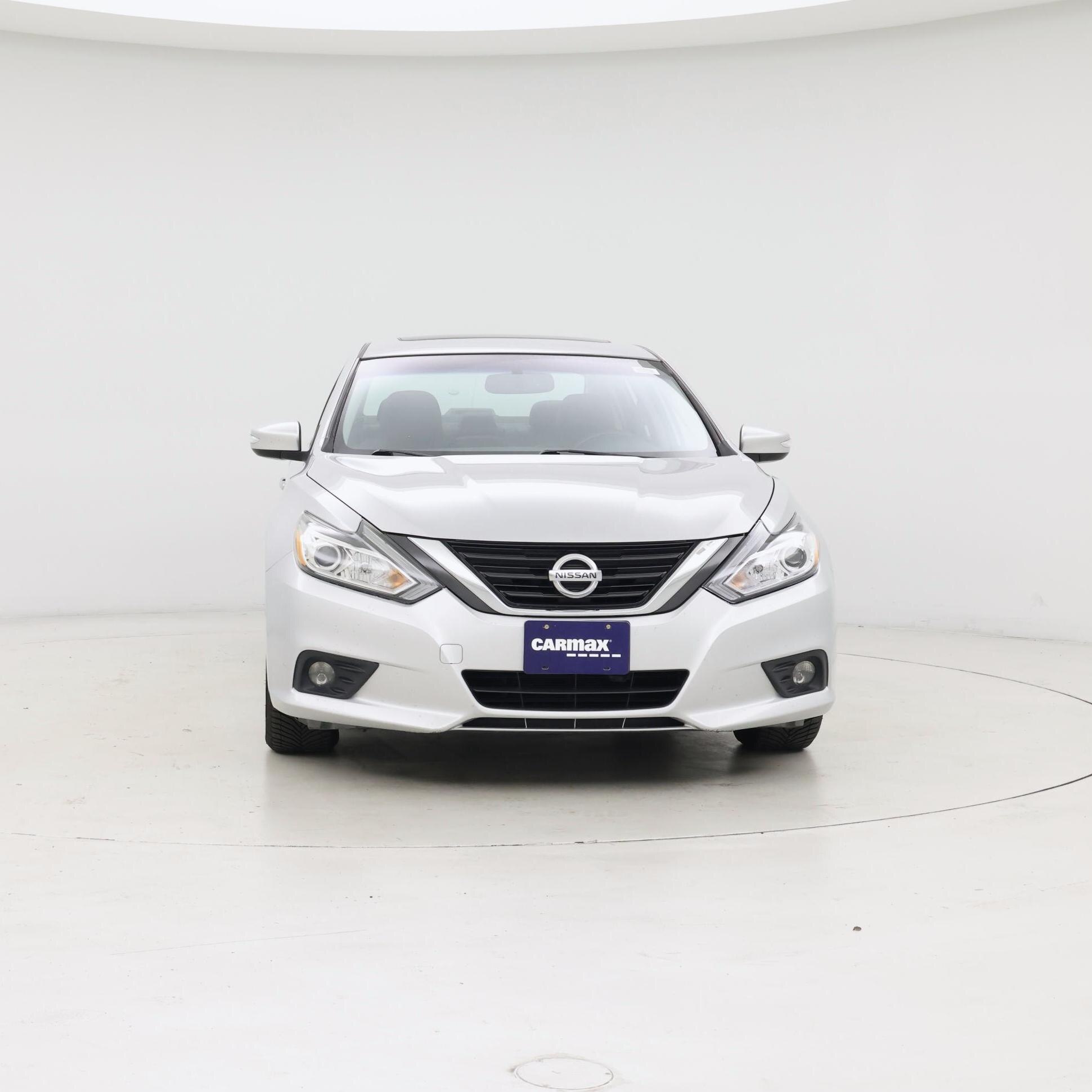 Thumbnail: 2016 Nissan Altima - 5