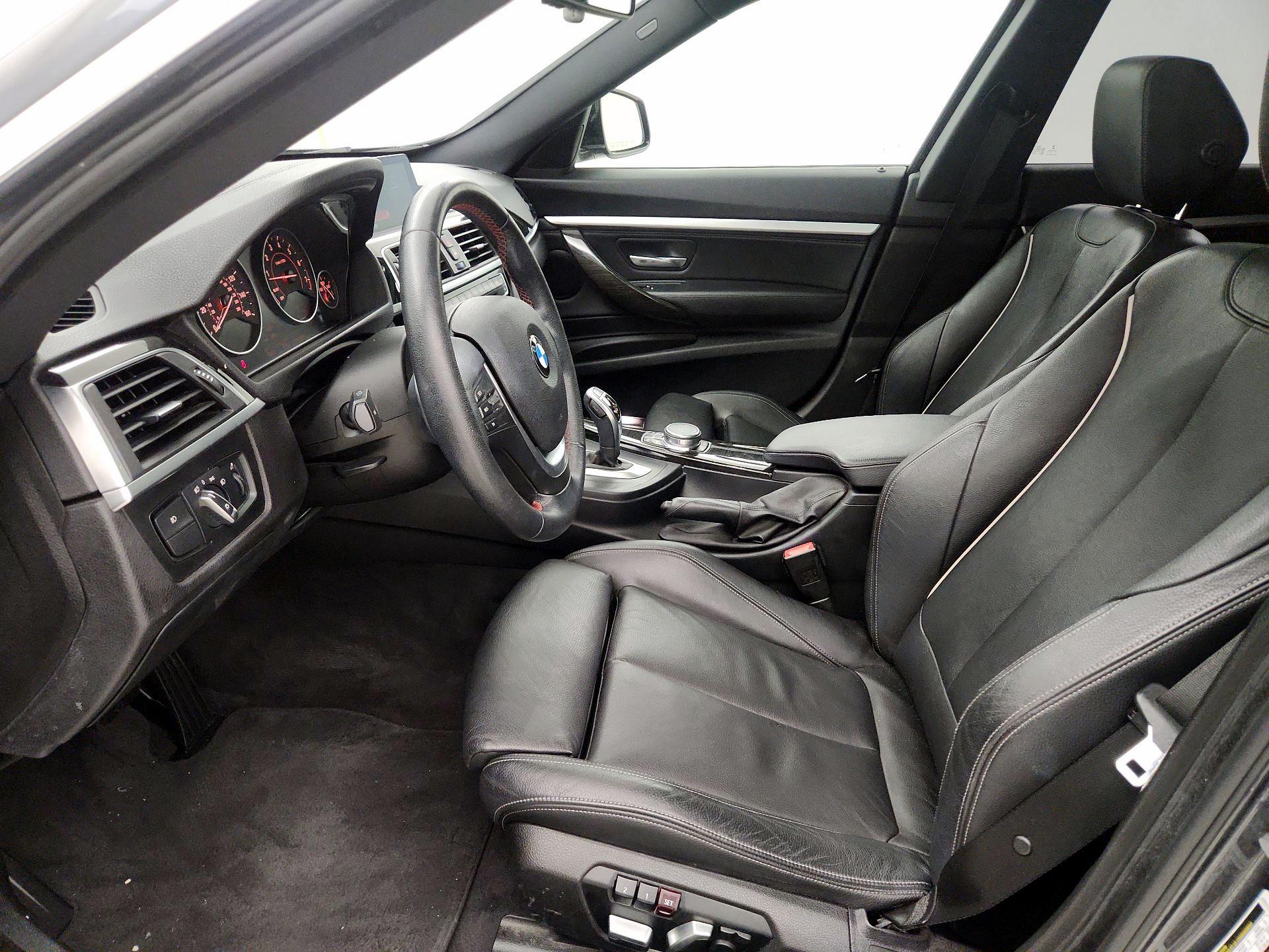 Thumbnail: 2018 BMW 3 Series - 11