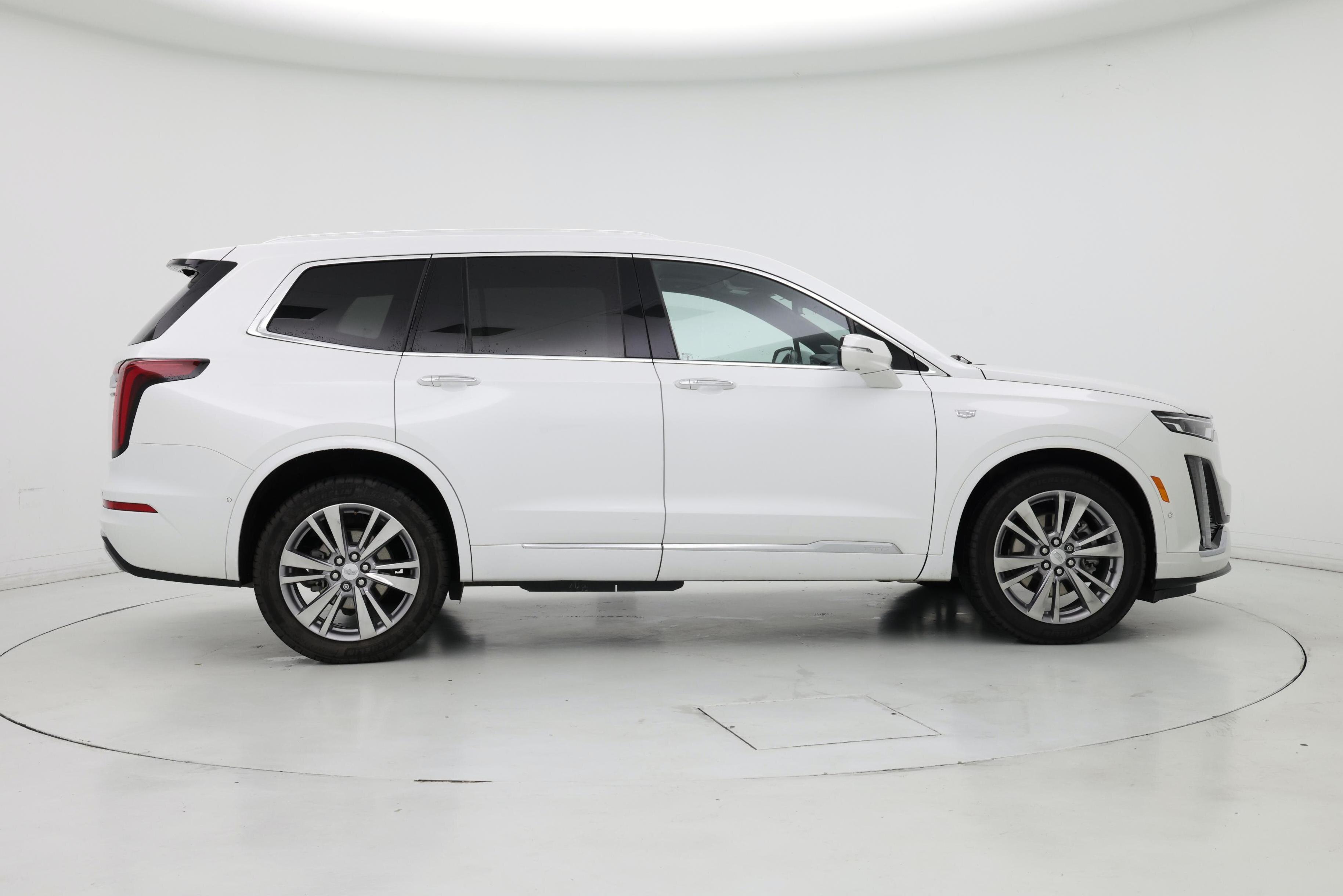 Thumbnail: 2023 Cadillac XT6 - 7