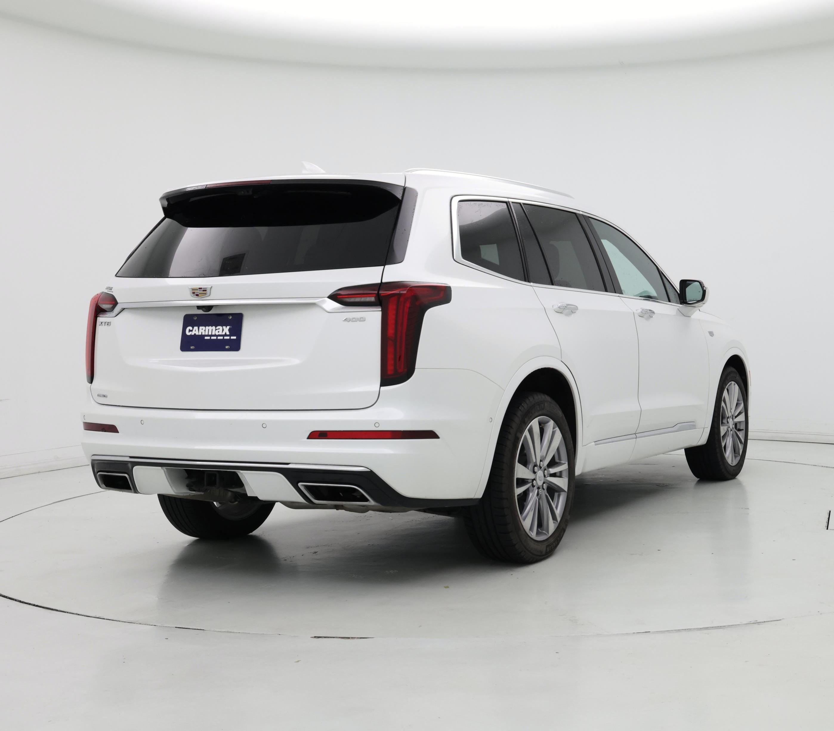 Thumbnail: 2023 Cadillac XT6 - 8