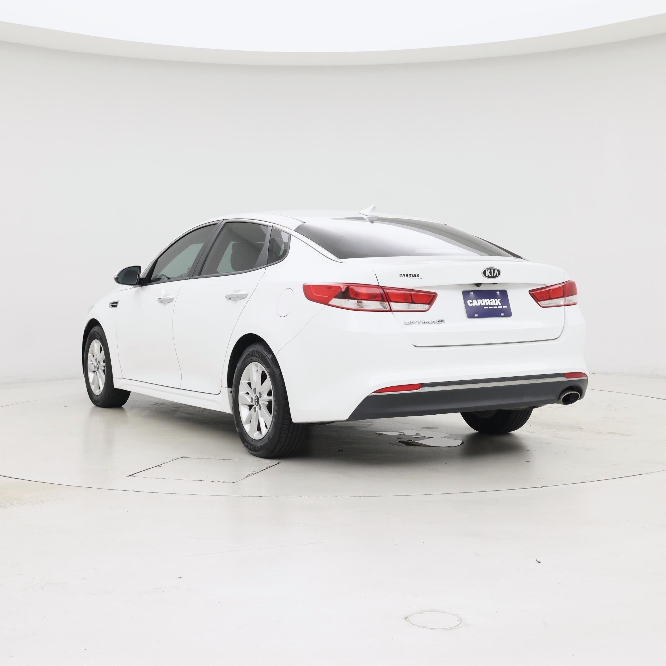 Thumbnail: 2017 Kia Optima - 2