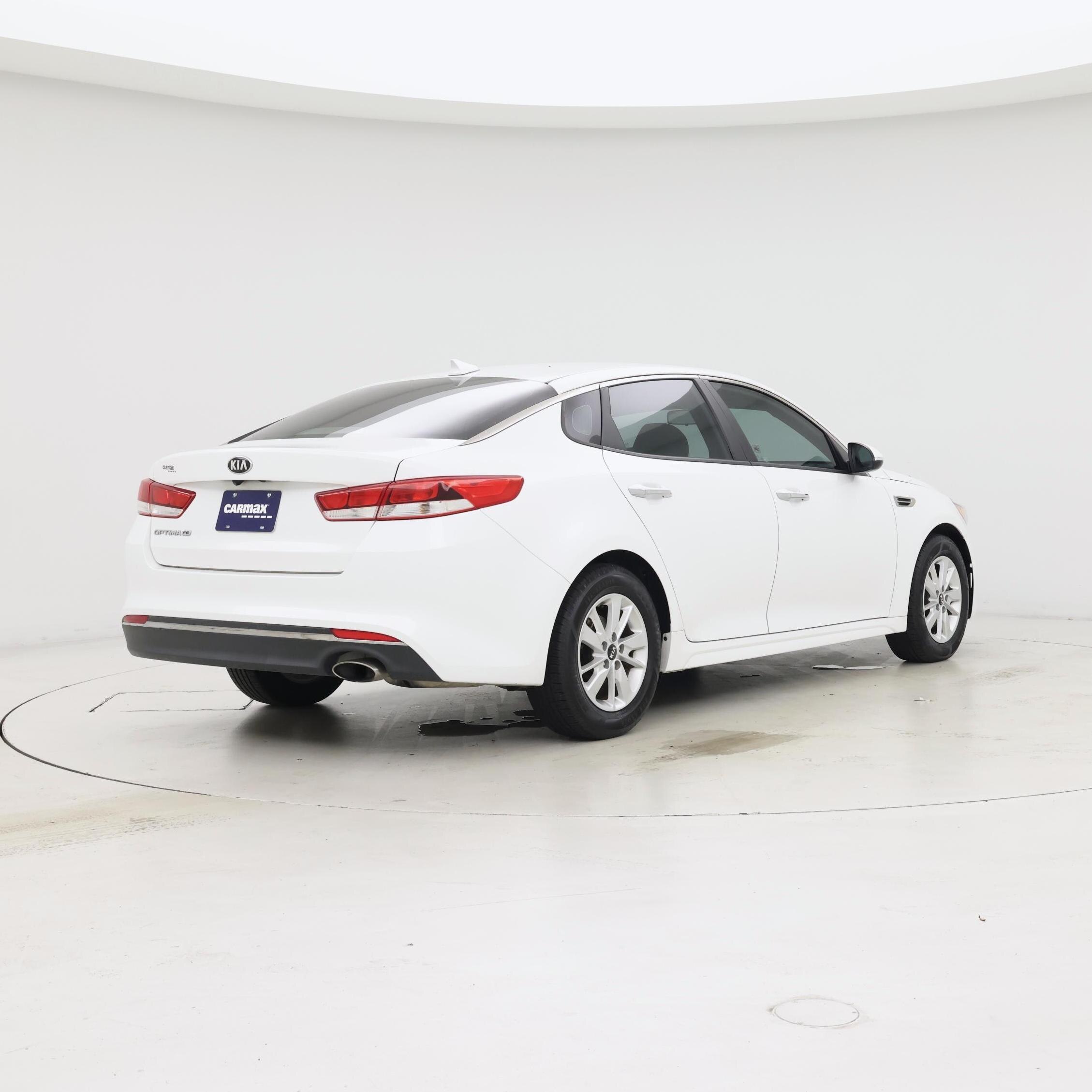 Thumbnail: 2017 Kia Optima - 8
