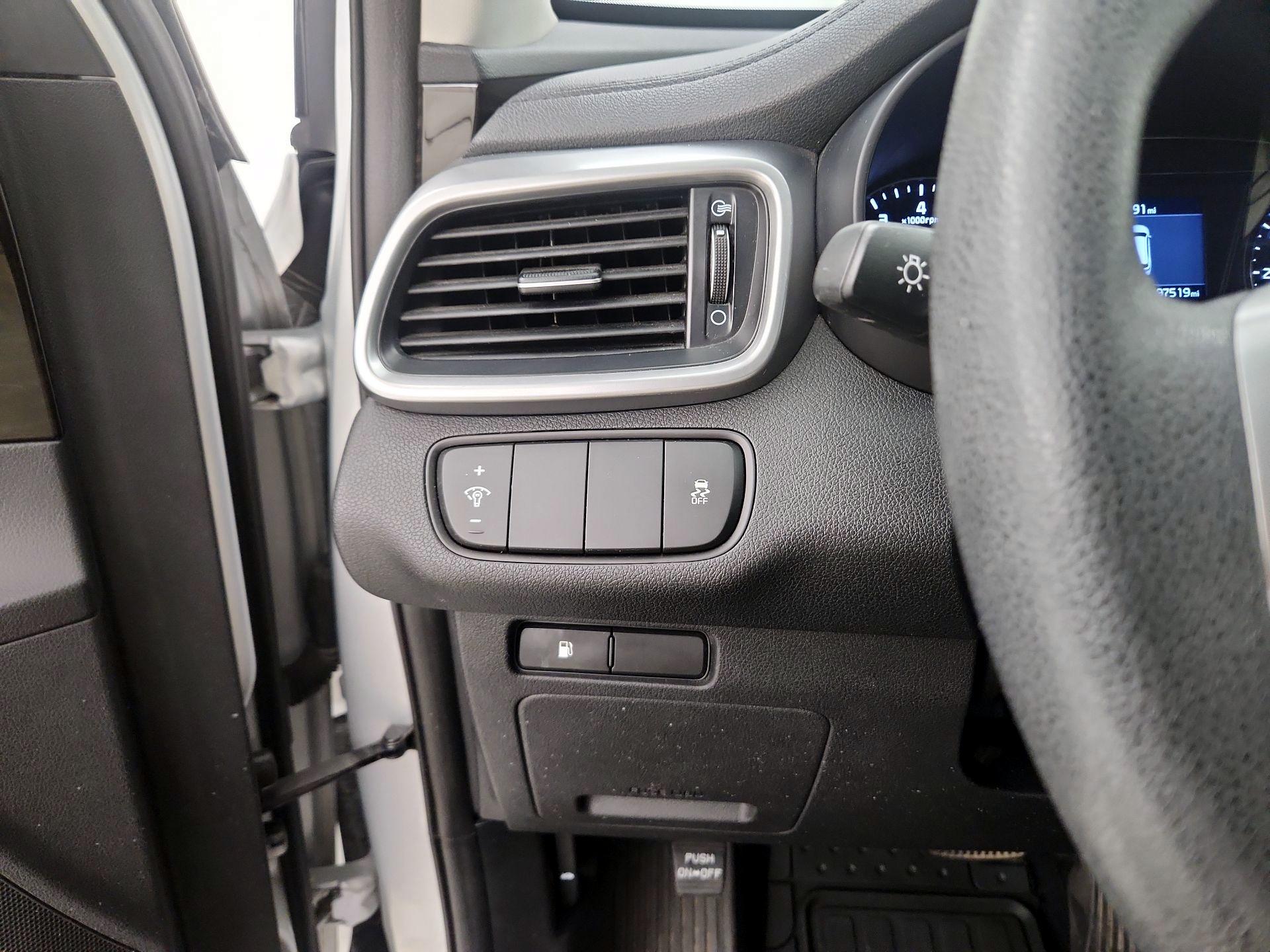Thumbnail: 2019 Kia Sorento - 13
