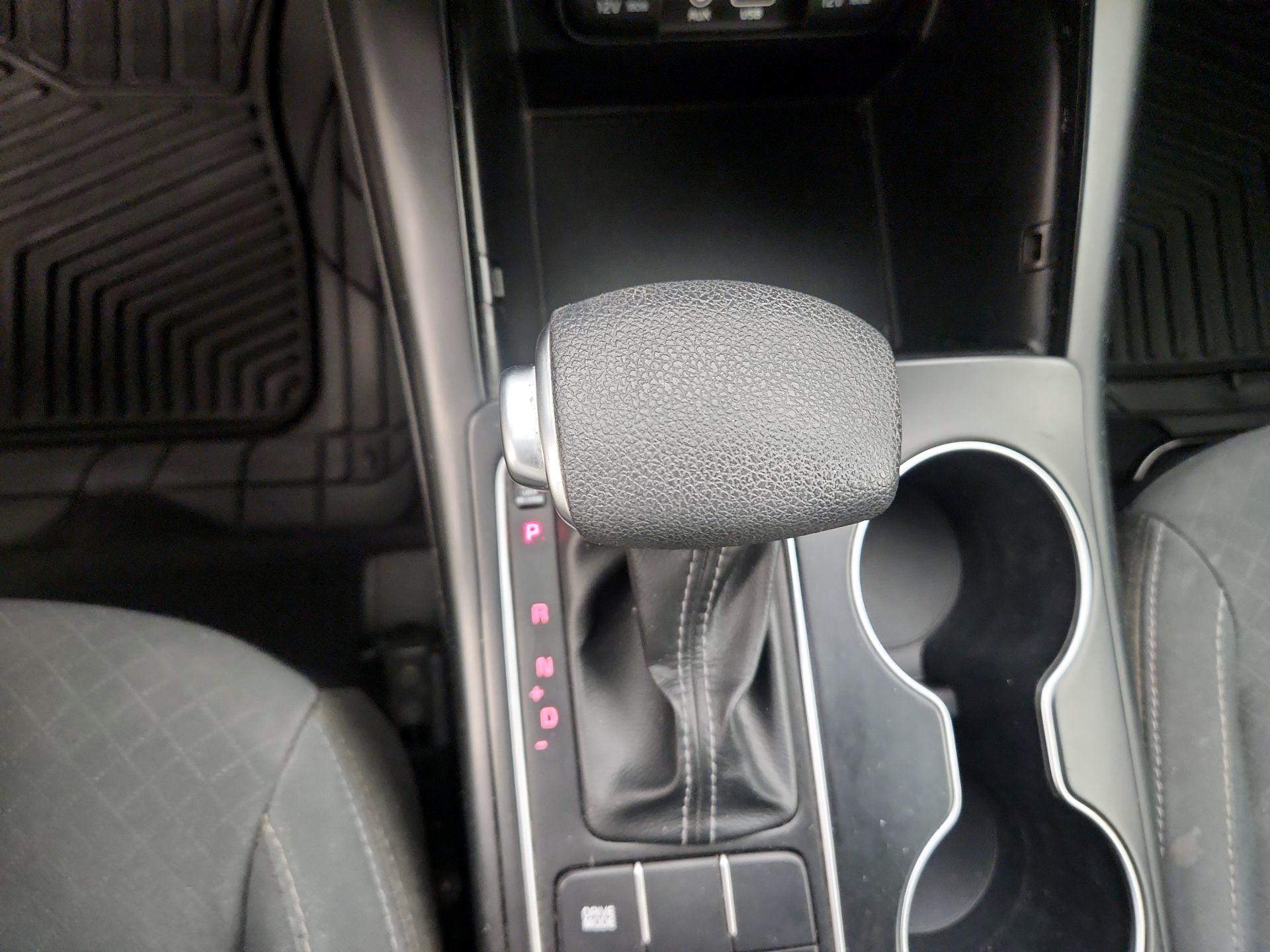 Thumbnail: 2019 Kia Sorento - 17
