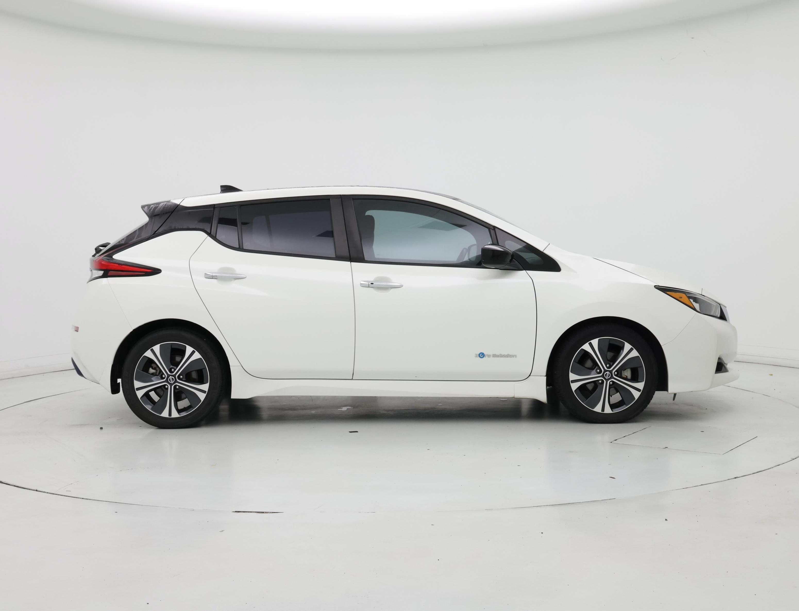 Thumbnail: 2018 Nissan Leaf - 7