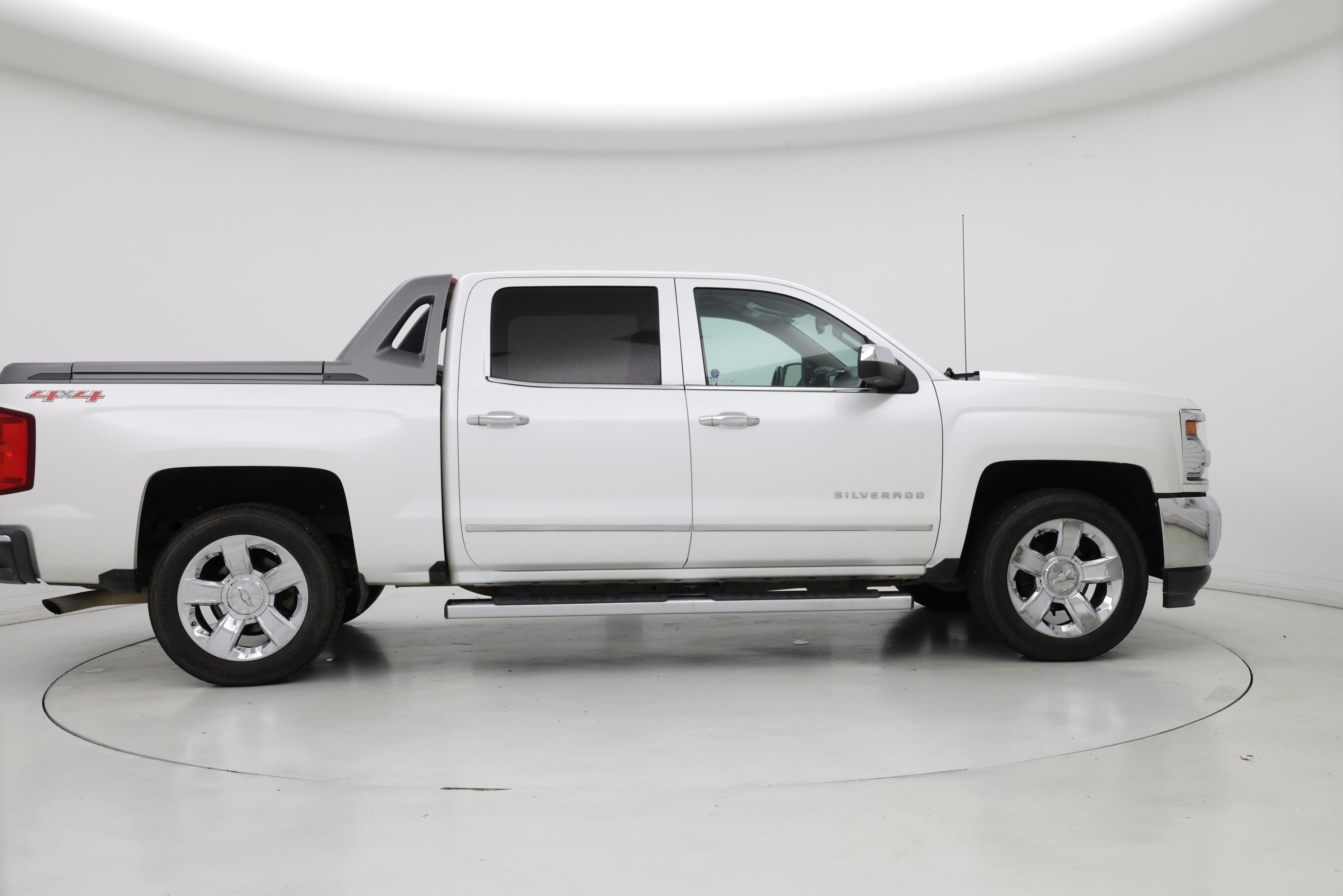 Thumbnail: 2017 Chevrolet Silverado 1500 - 7