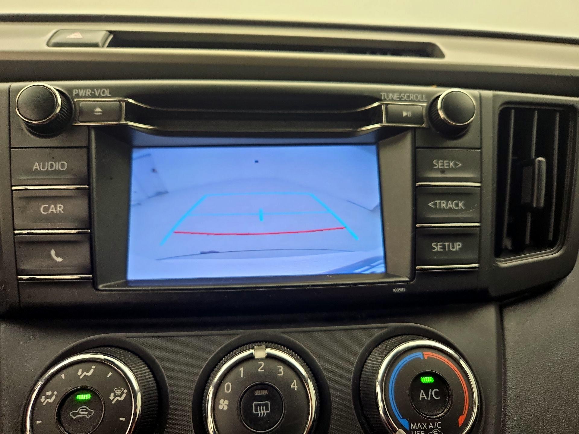 Thumbnail: 2018 Toyota RAV4 - 14