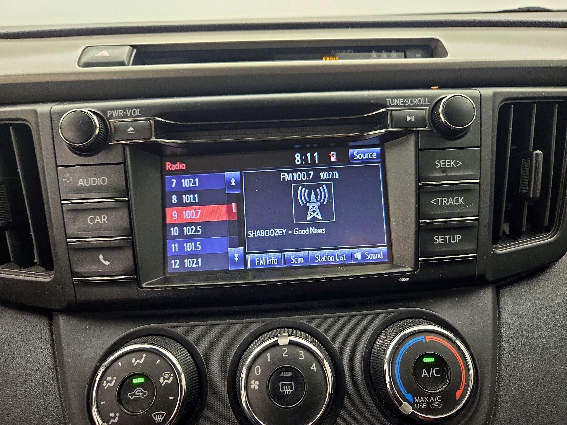 Thumbnail: 2018 Toyota RAV4 - 15