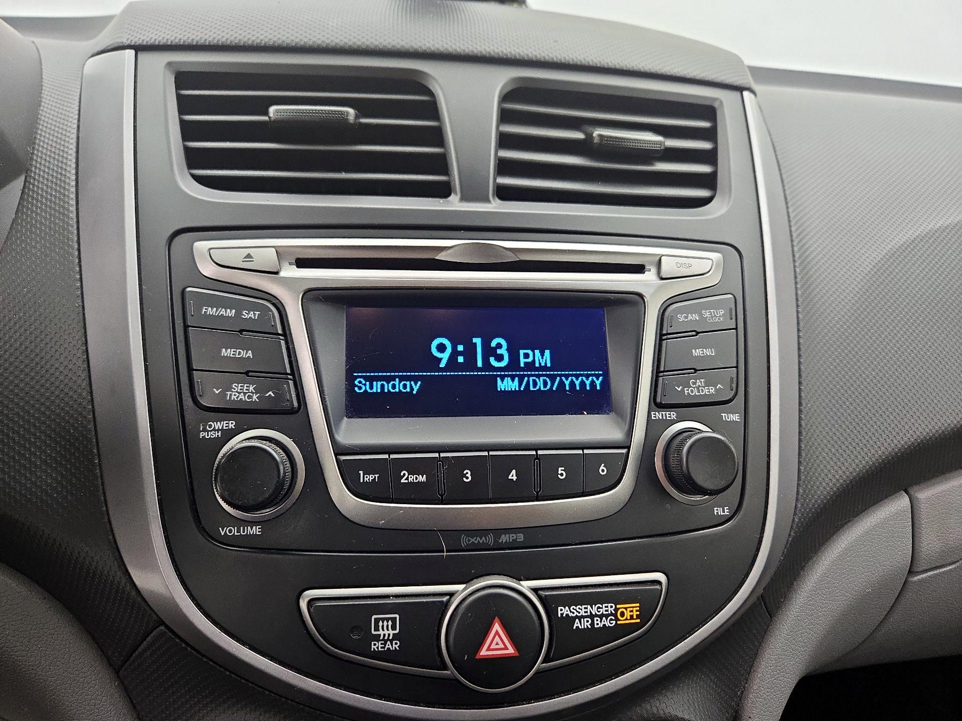 Thumbnail: 2015 Hyundai Accent - 14