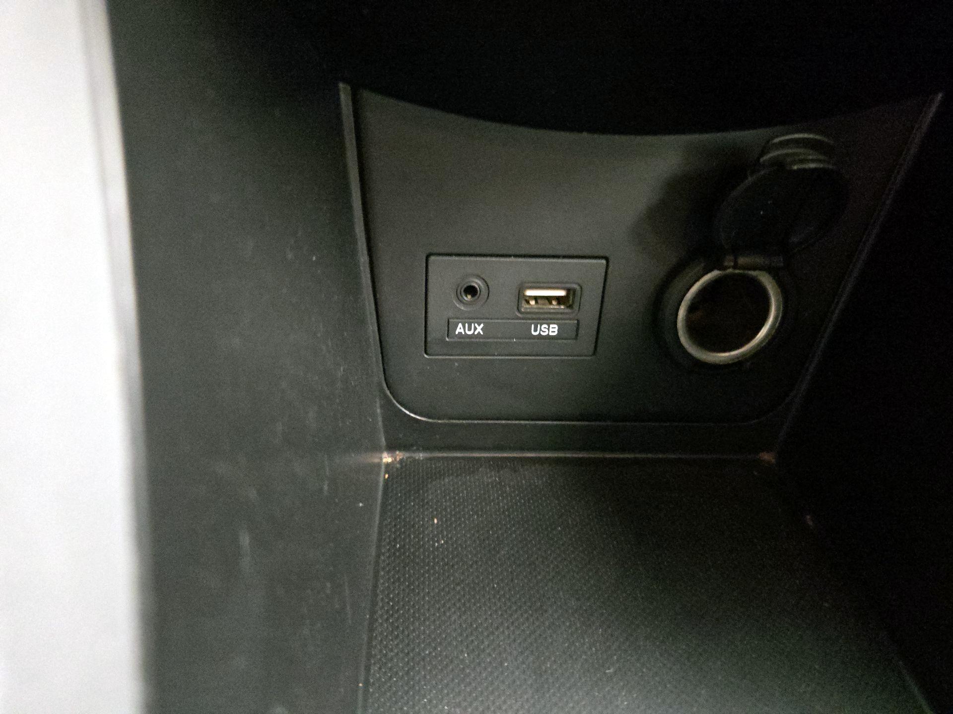 Thumbnail: 2015 Hyundai Accent - 17