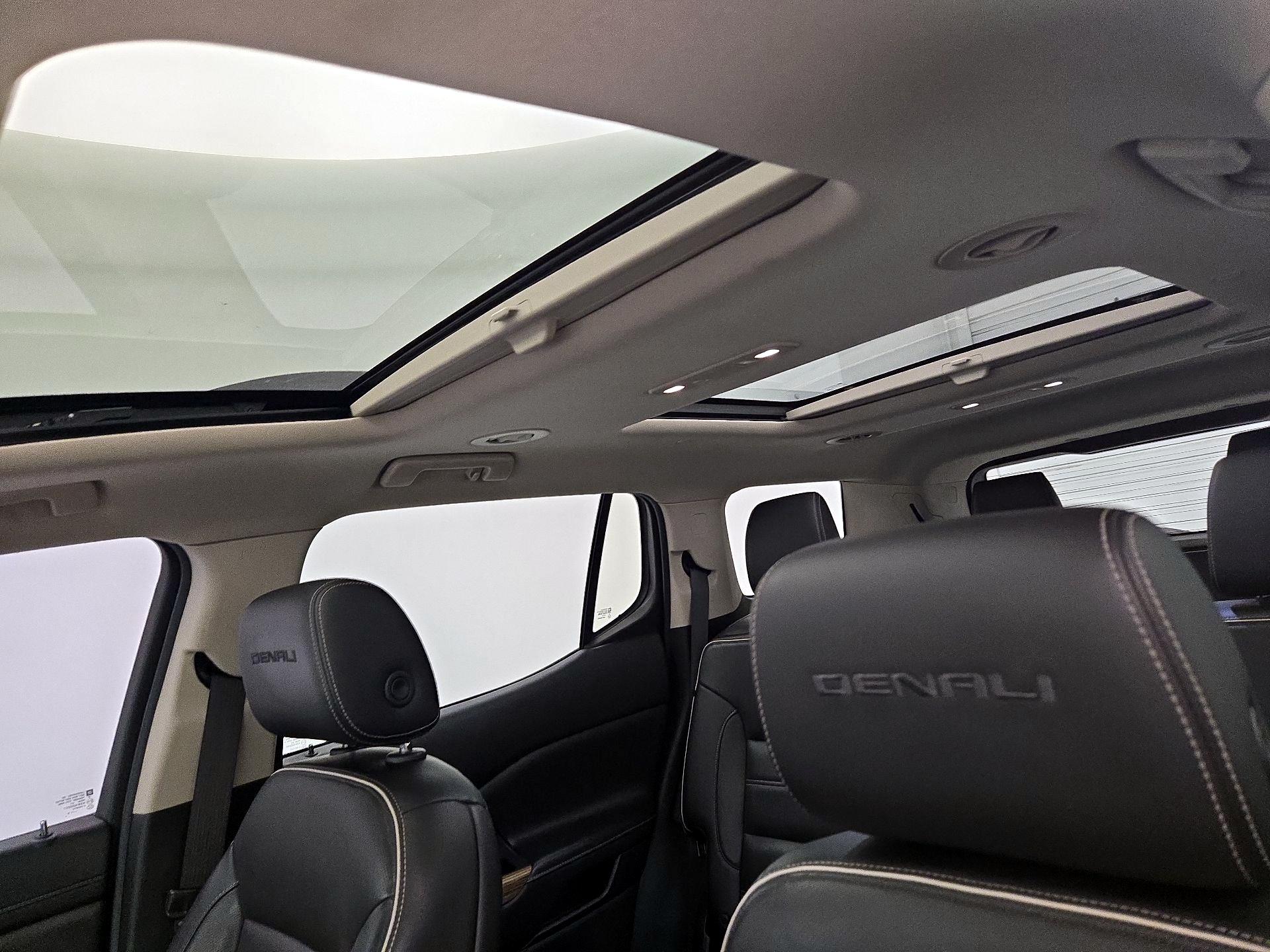 Thumbnail: 2019 GMC Acadia - 20