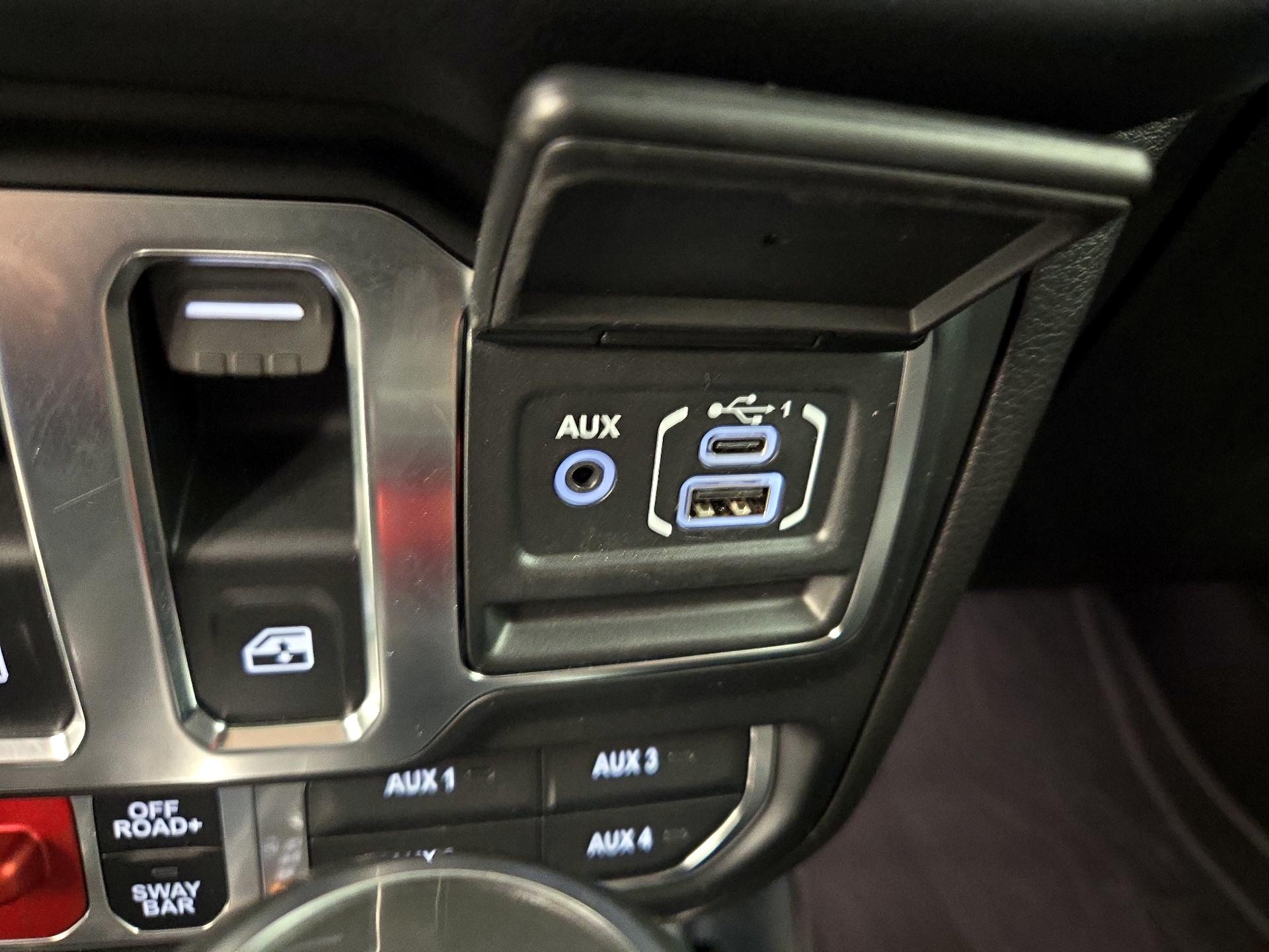 Thumbnail: 2024 Jeep Wrangler - 19