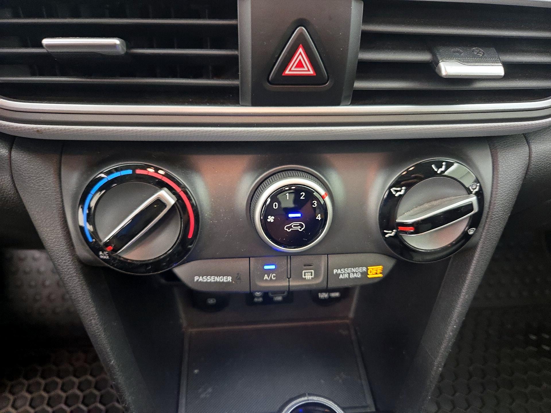 Thumbnail: 2020 Hyundai Kona - 16