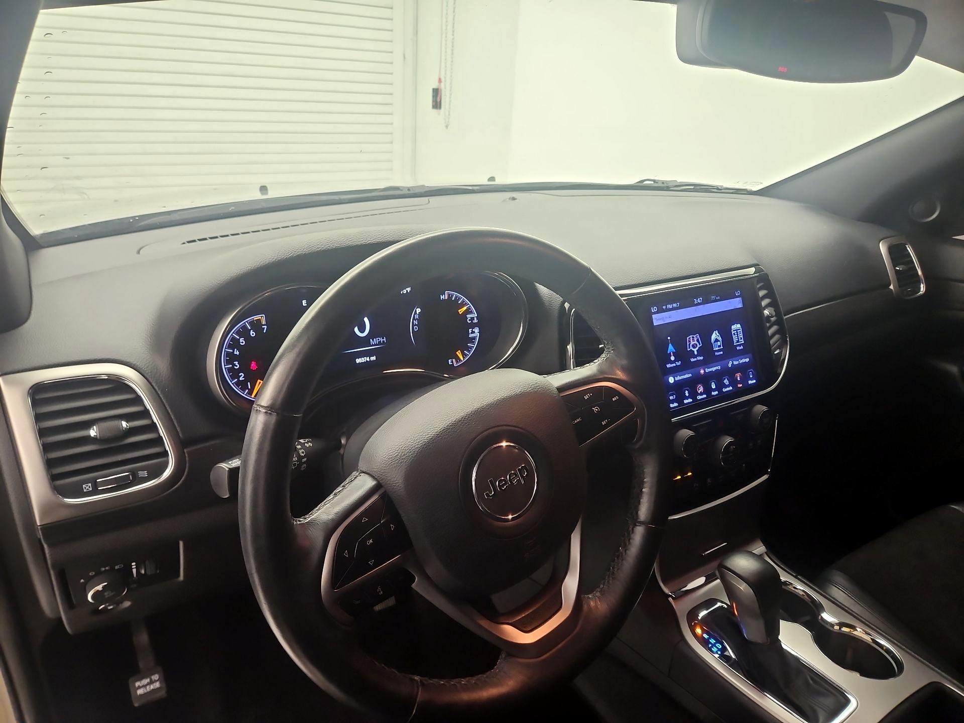 Thumbnail: 2019 Jeep Grand Cherokee - 9