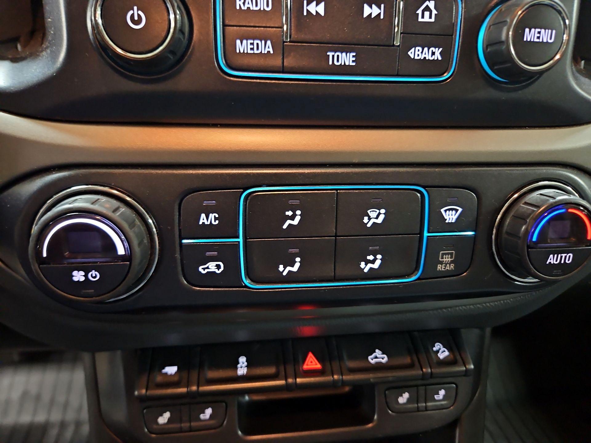 Thumbnail: 2018 Chevrolet Colorado - 15