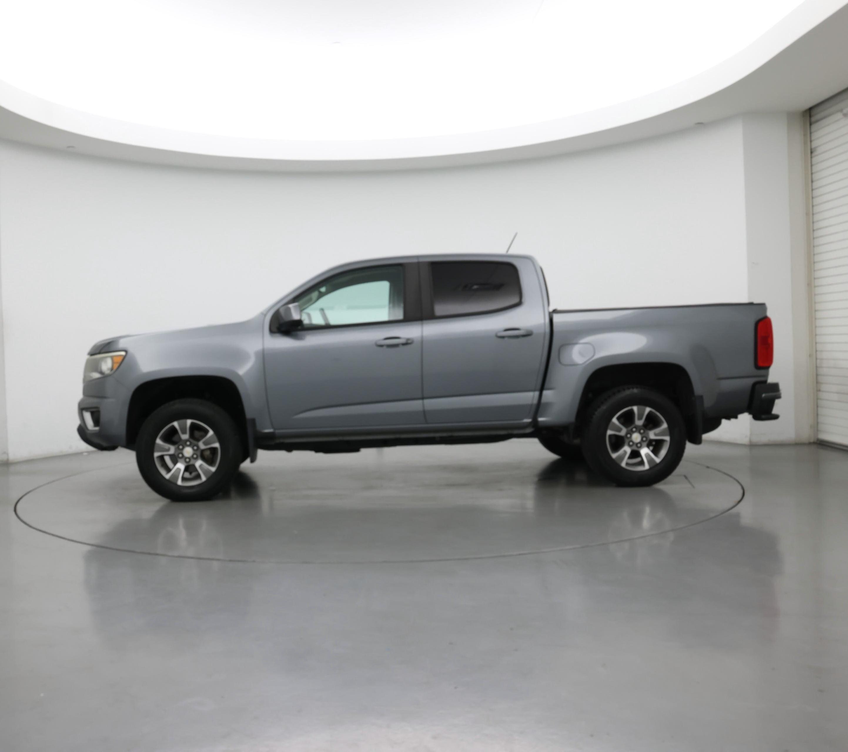 Thumbnail: 2018 Chevrolet Colorado - 3