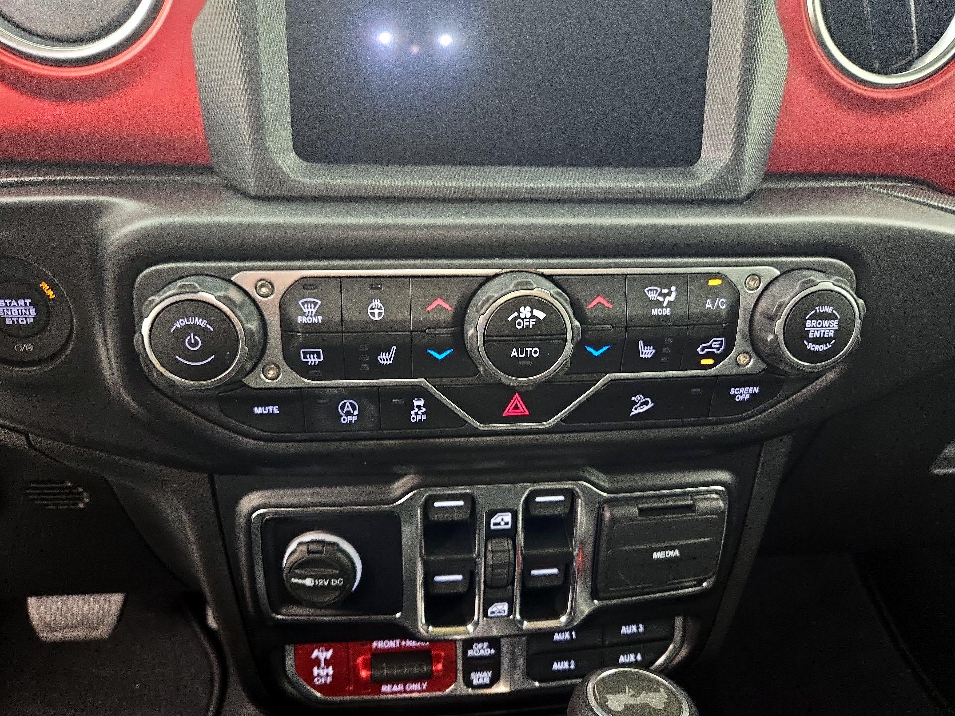 Thumbnail: 2021 Jeep Wrangler - 17