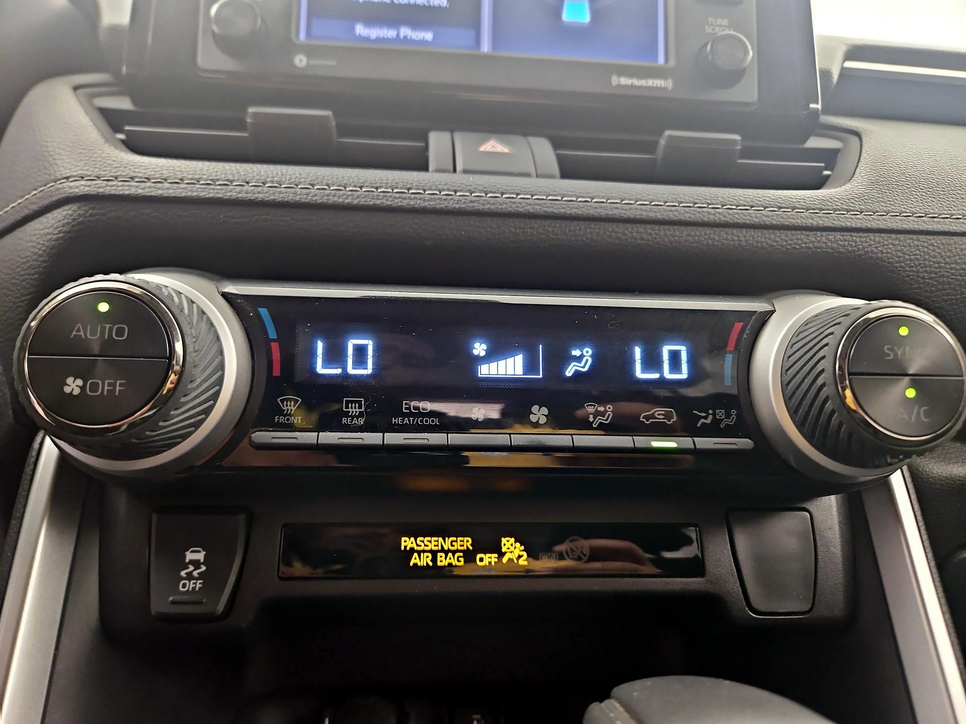 Thumbnail: 2022 Toyota RAV4 - 16