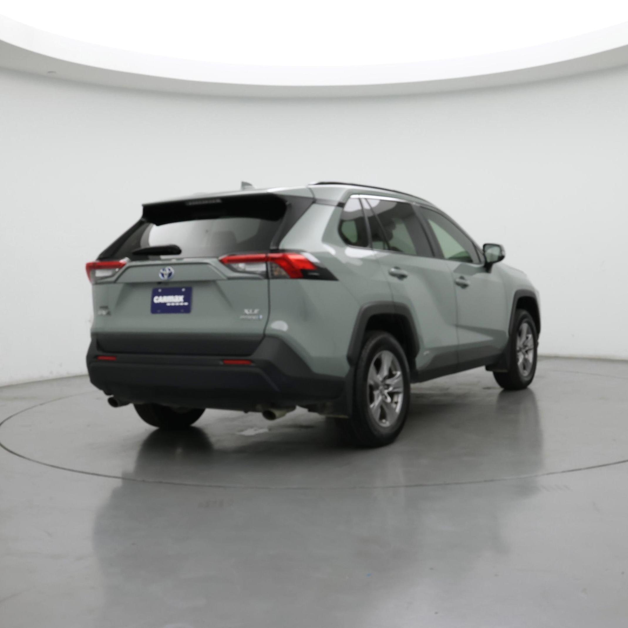 Thumbnail: 2022 Toyota RAV4 - 8