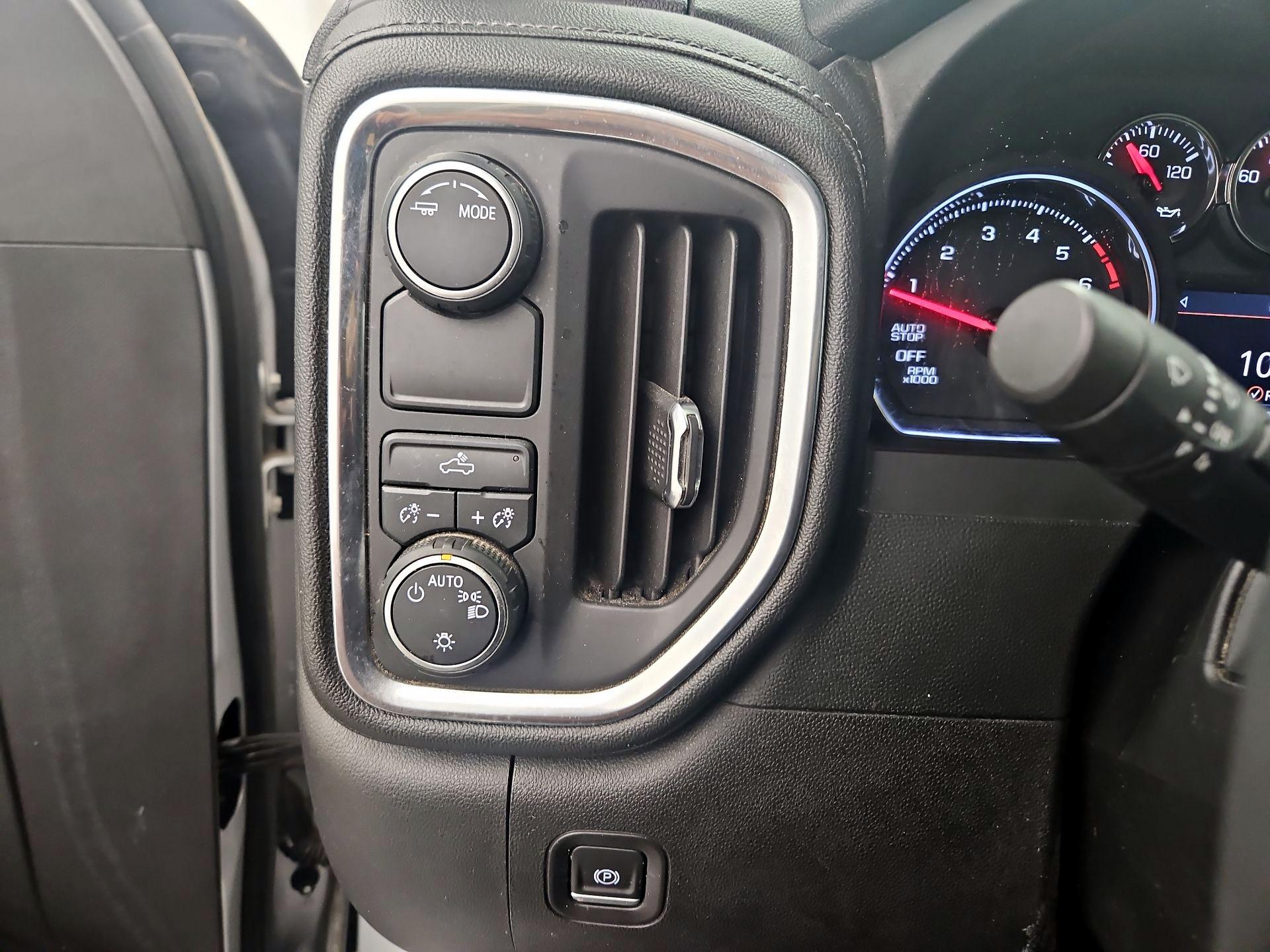 Thumbnail: 2020 Chevrolet Silverado 1500 - 13
