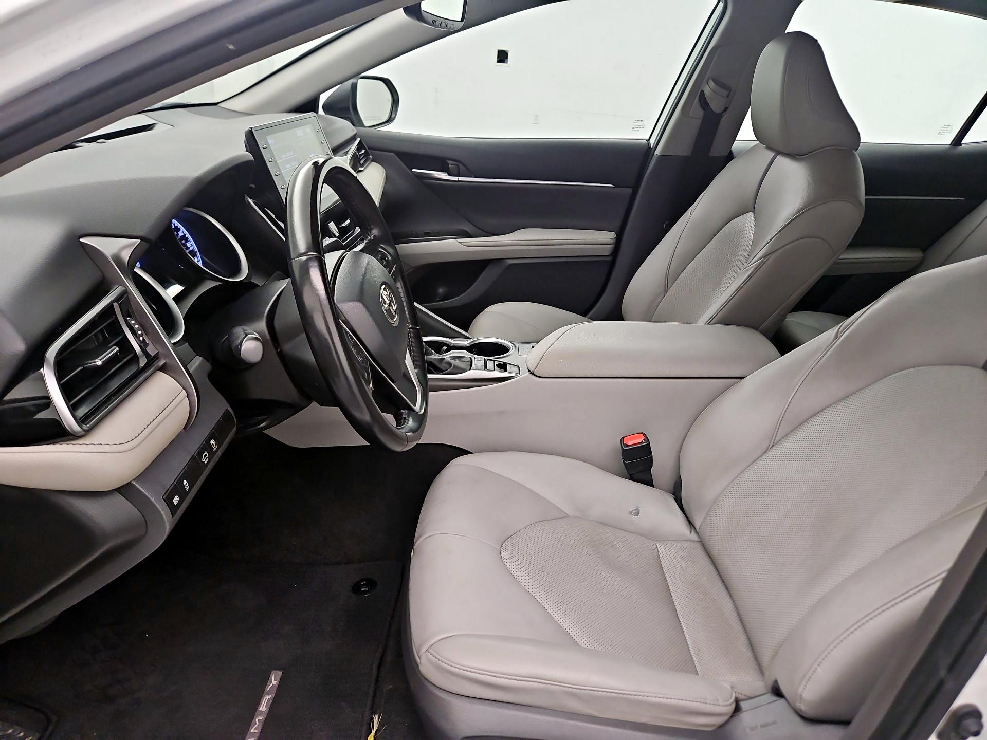 Thumbnail: 2021 Toyota Camry - 11
