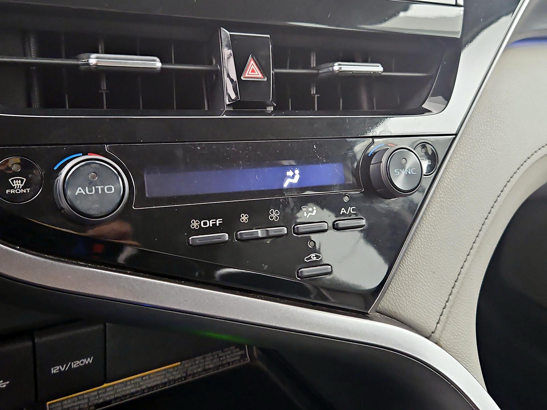 Thumbnail: 2021 Toyota Camry - 16